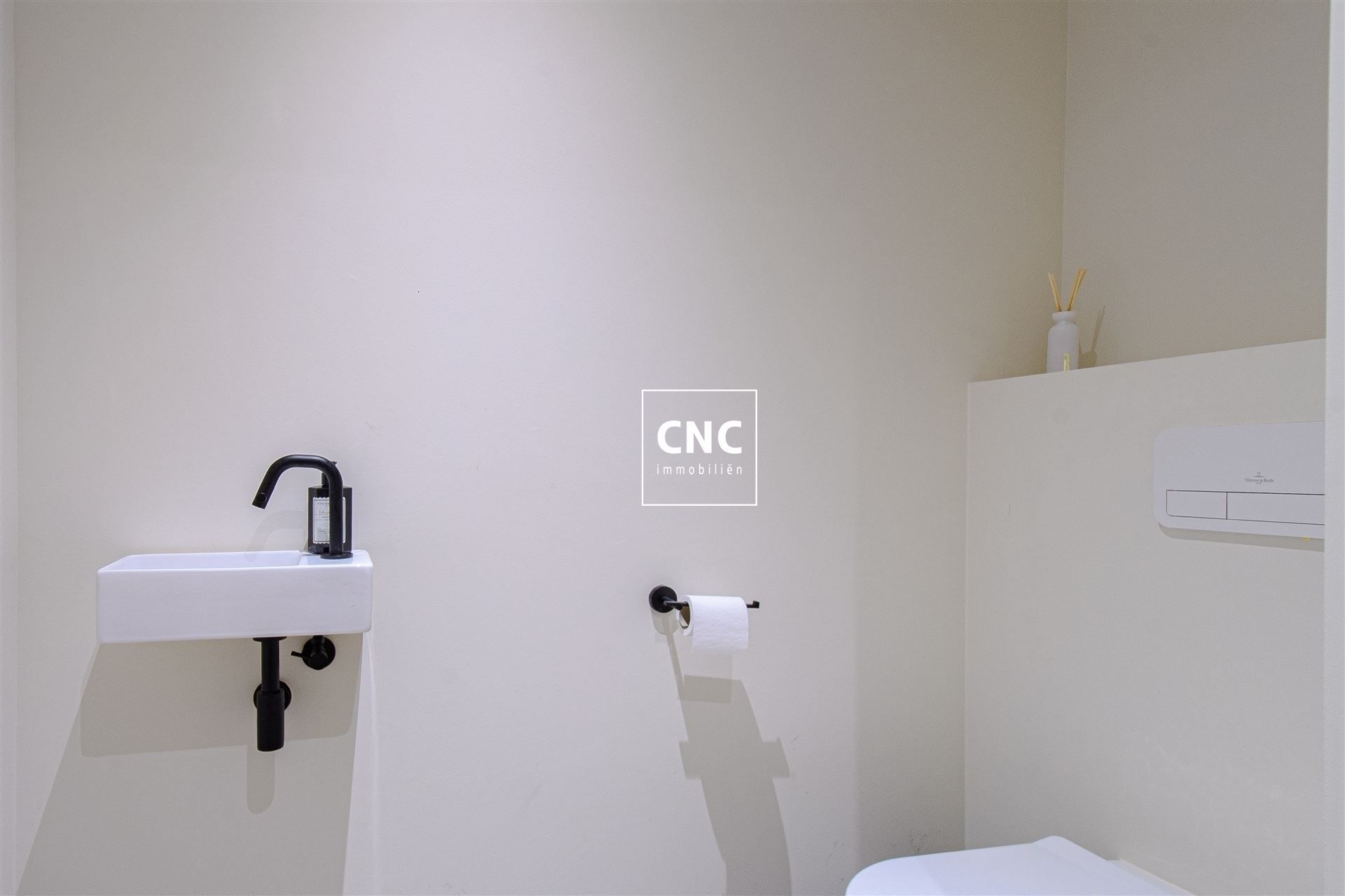 Stijlvol appartement met grote tuin op centrale ligging foto 9