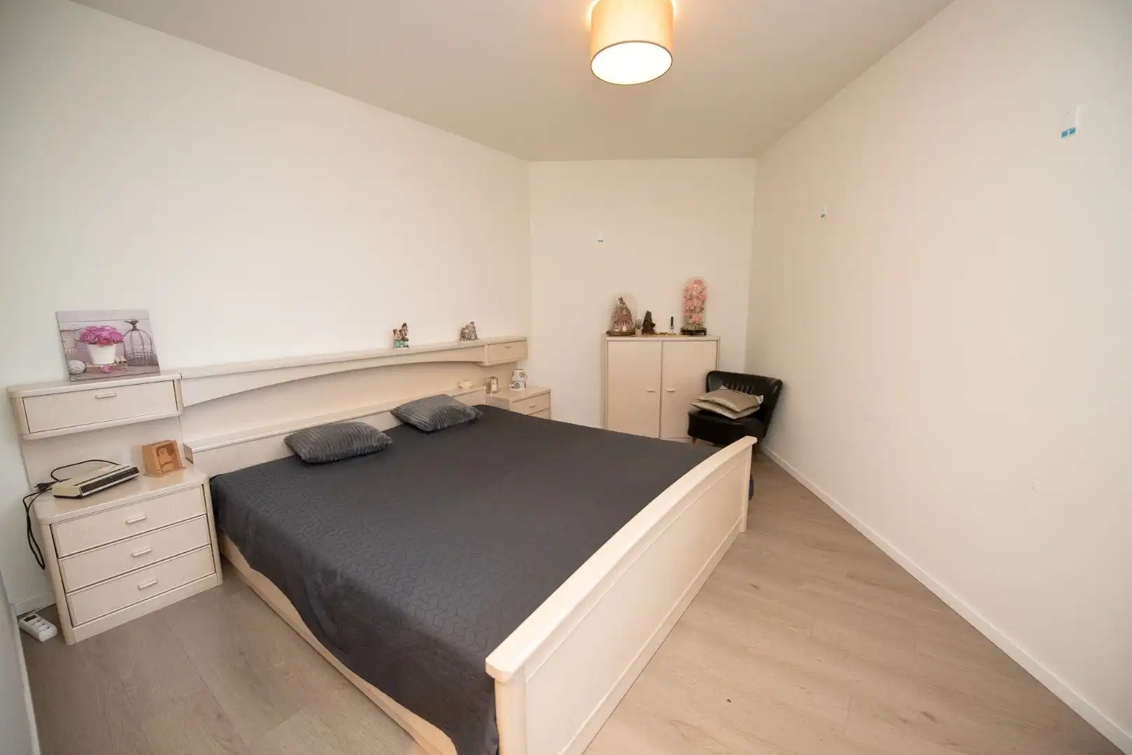 Recent perfect afgewerkt appartement op de 2e verdieping met open zicht! foto 6