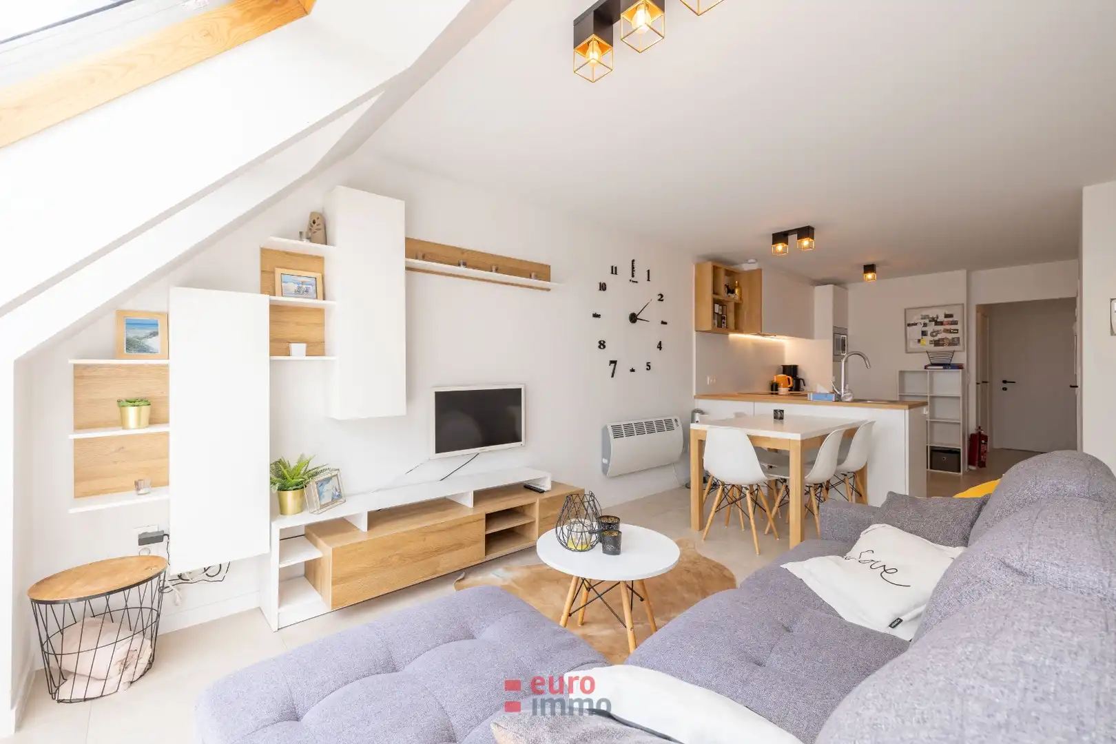 Prachtig 1-slaapkamer appartement te koop aan de Franslaan, Nieuwpoort – Een unieke kans in België! foto 4