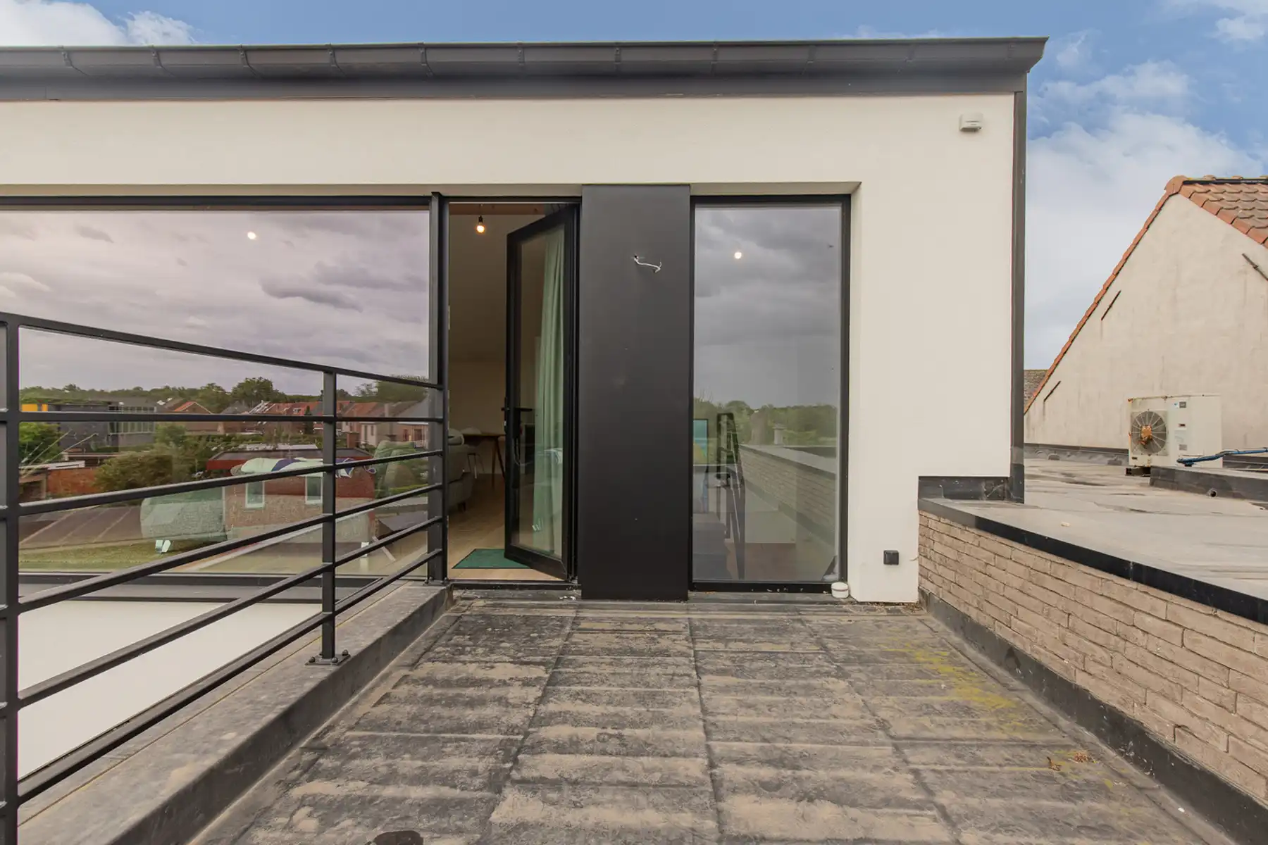 Ruime nieuwbouwwoning nabij centrum Lokeren foto 6