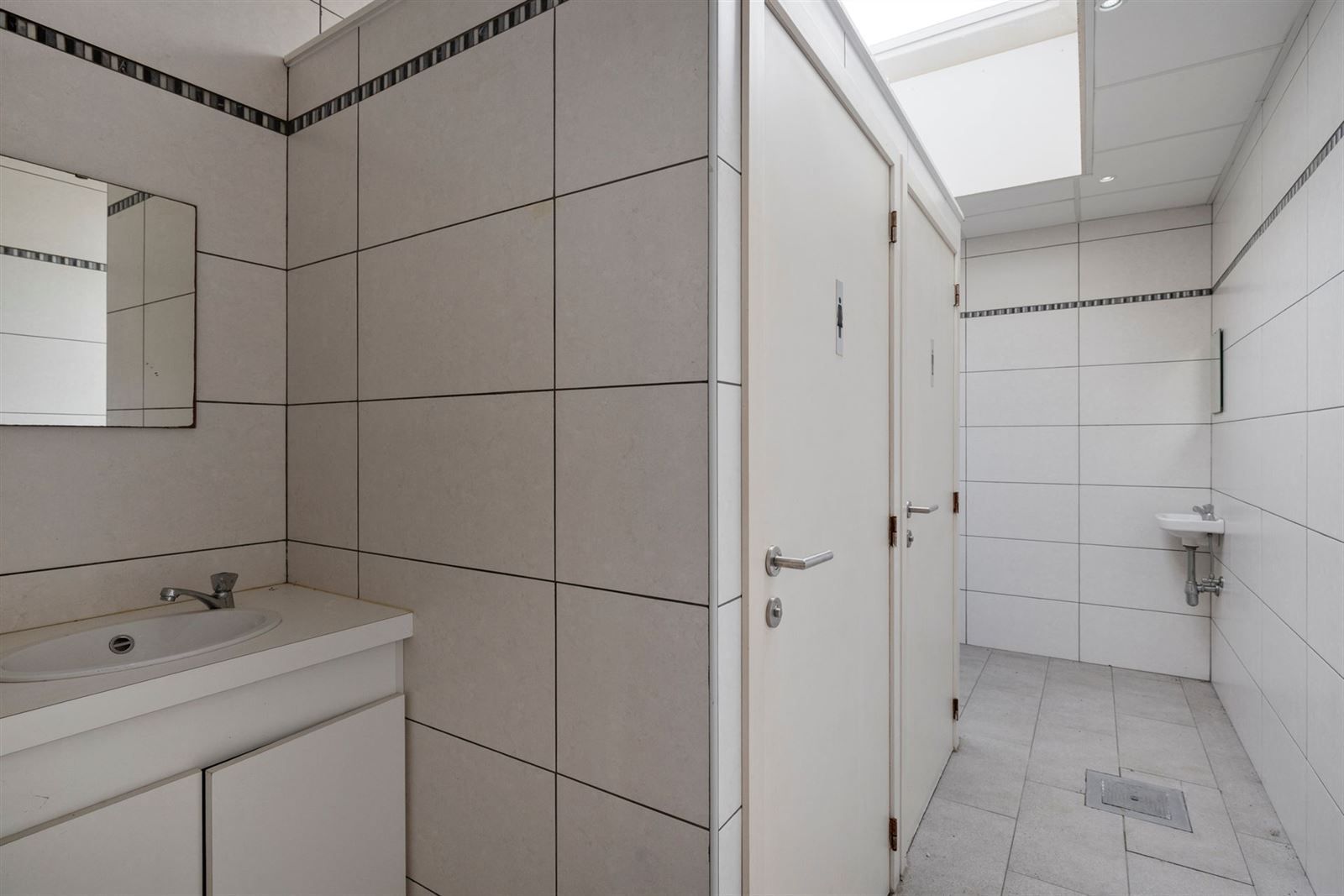 Instapklare horecazaak met tal van mogelijkheden op een centrale locatie! foto 13