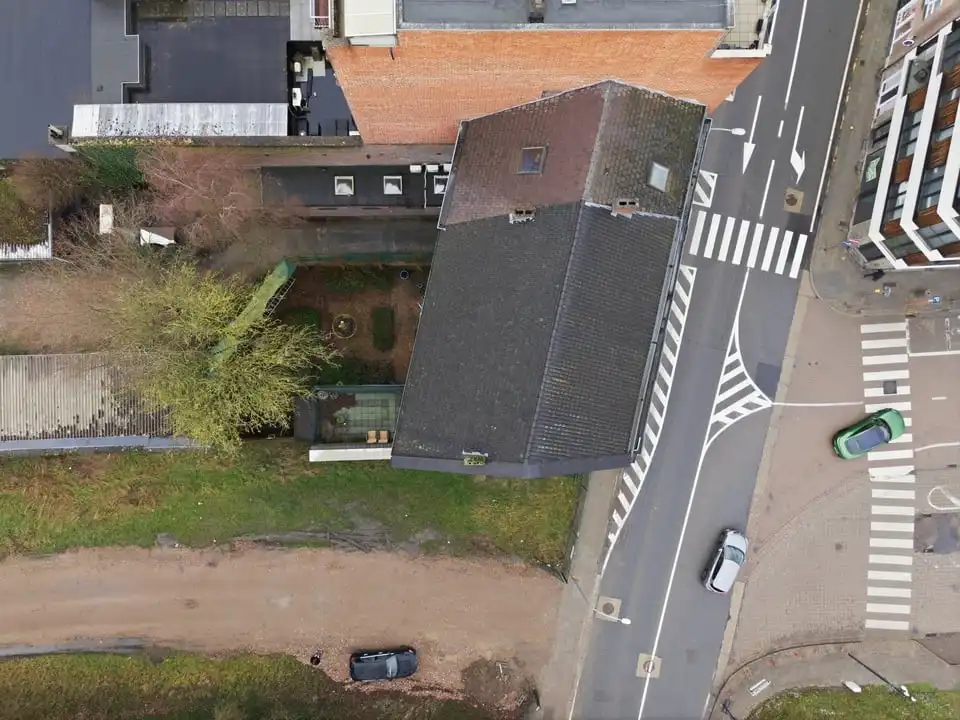 KARAKTERVOL PAND MET AUTHENTIEKE UITSTRALING EN VEEL POTENTIEEL IN TONGEREN foto 3