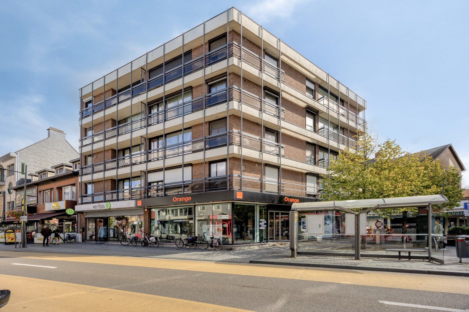 Verzorgd appartement met 2 slpks, gelegen in het centrum van Mol !  foto 10