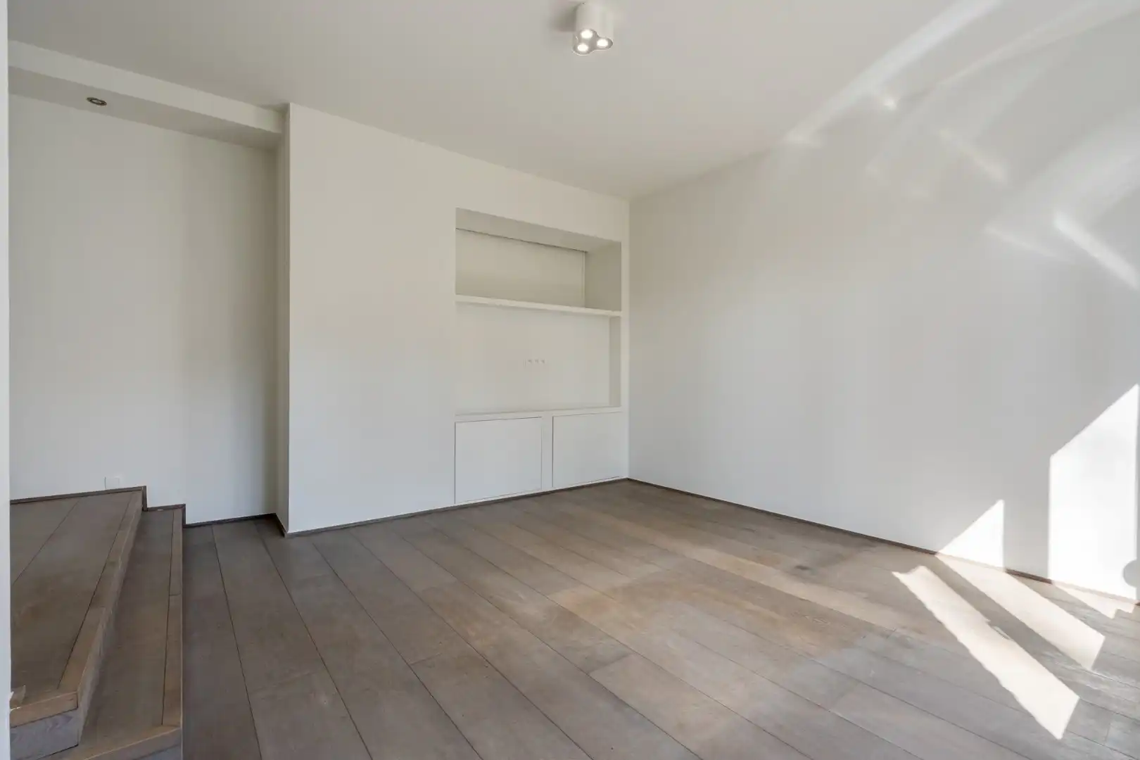 Gezellige, instapklare stadswoning in het centrum van Maaseik grenzend aan de groene wal!  foto 13