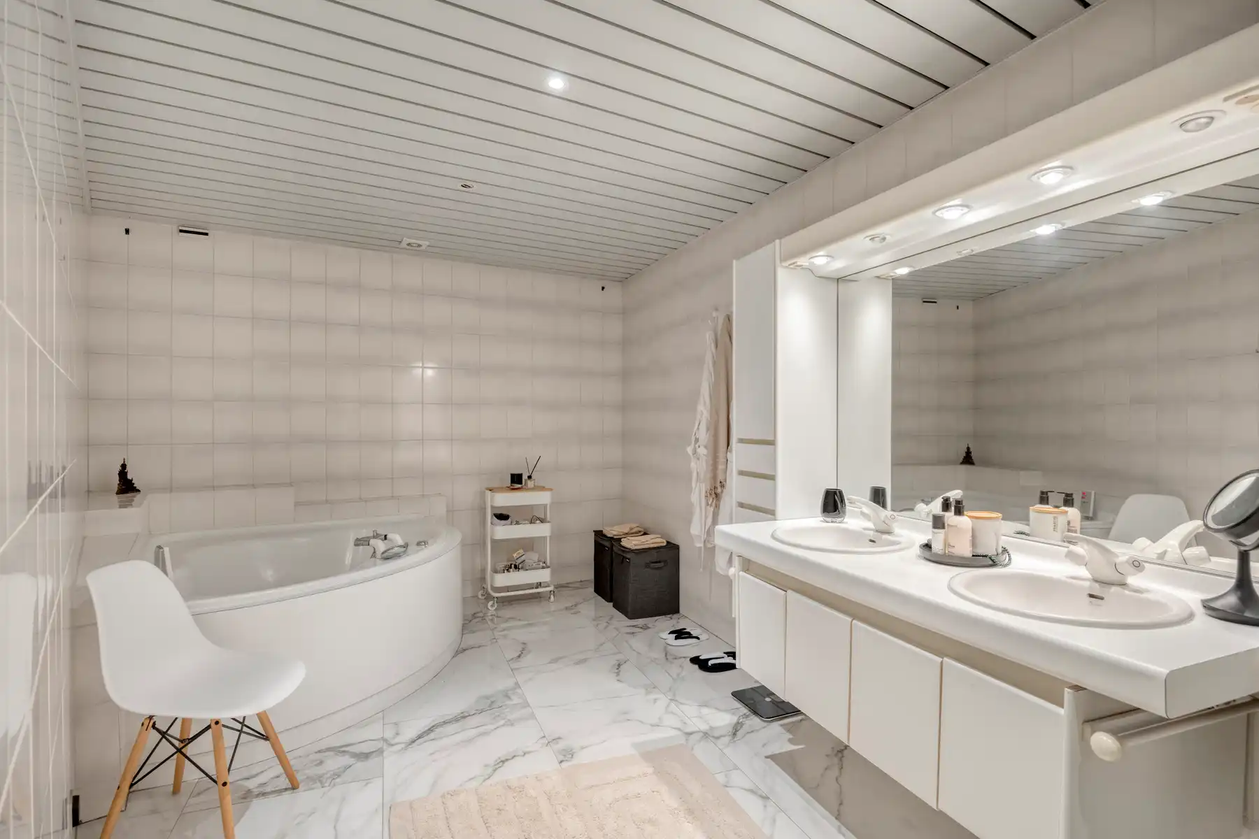 Ruime architectenvilla op toplocatie in Kapellen. foto 24
