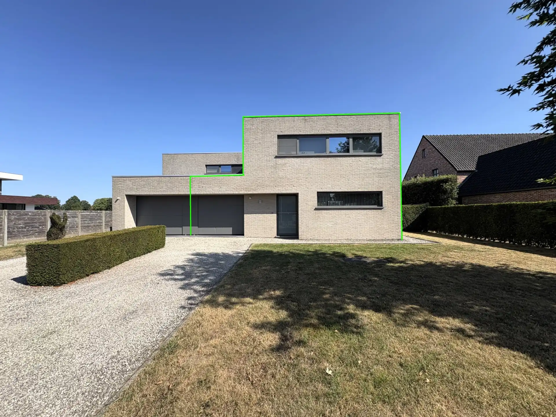Recente half open woning in Oudenaarde foto 2