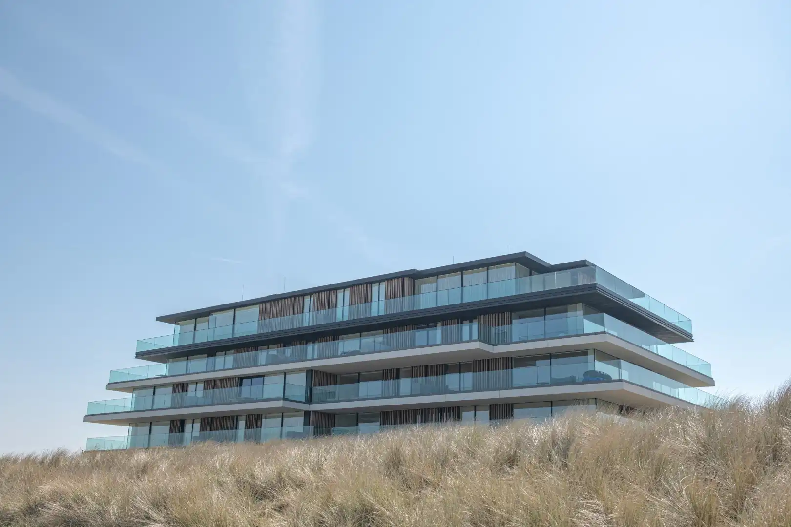 Uiterst smaakvol en top-notch afgewerkt appartement met panoramische zeezichten te Cadzand foto 16