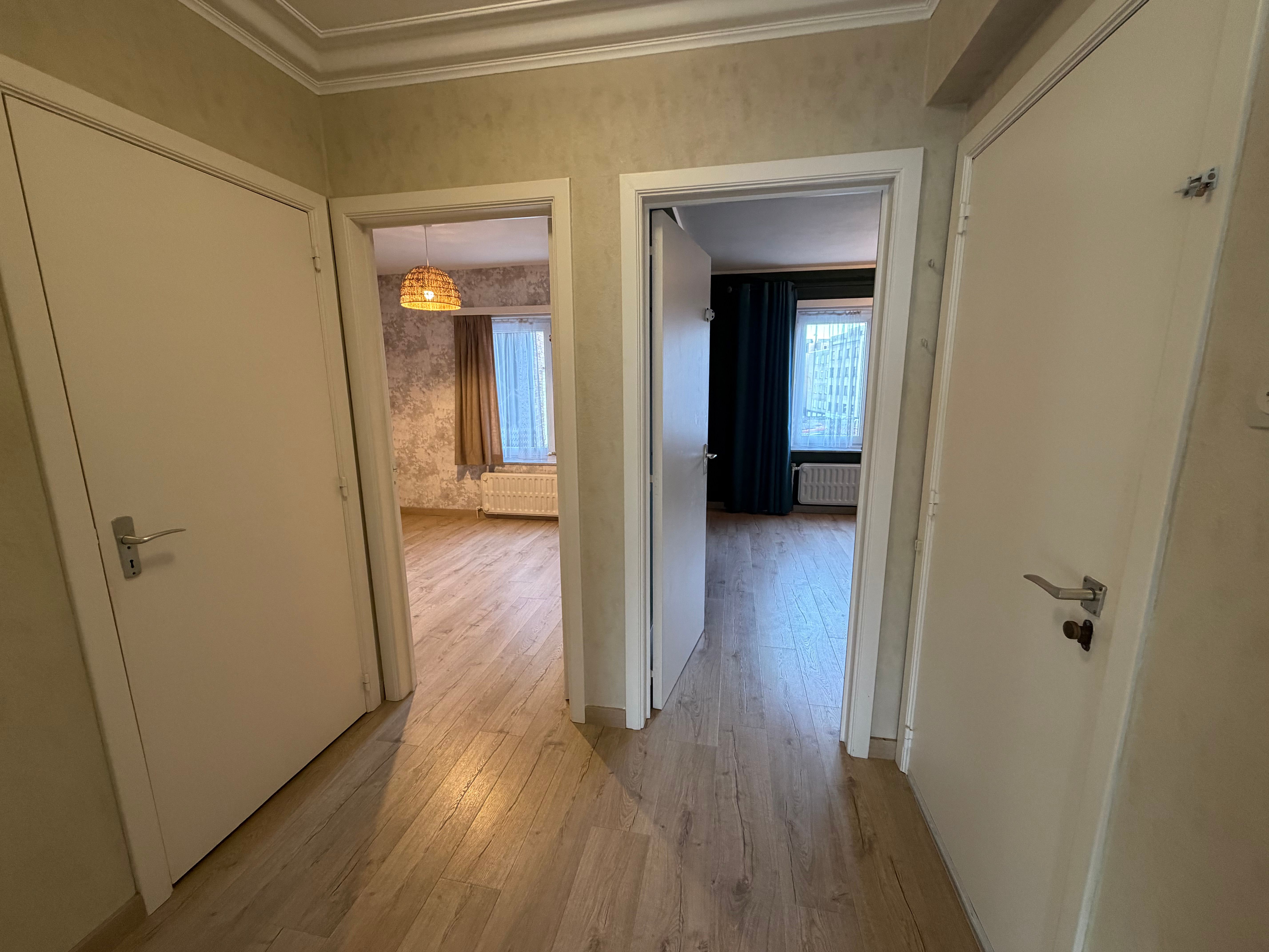 Goed onderhouden appartement met twee slaapkamers gelegen in een residentiële wijk. In een gebouw met lift. foto 10