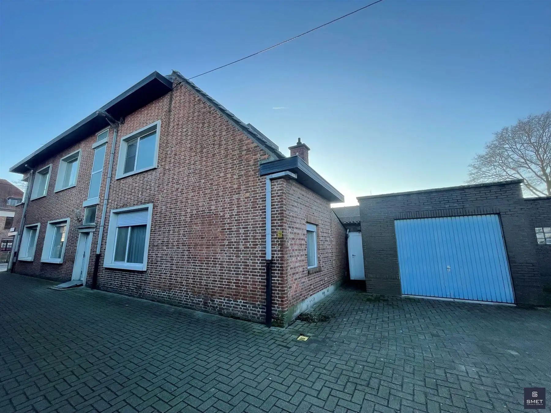 WONING MET MOGELIJK 3 SLPKS EN GARAGE foto 2