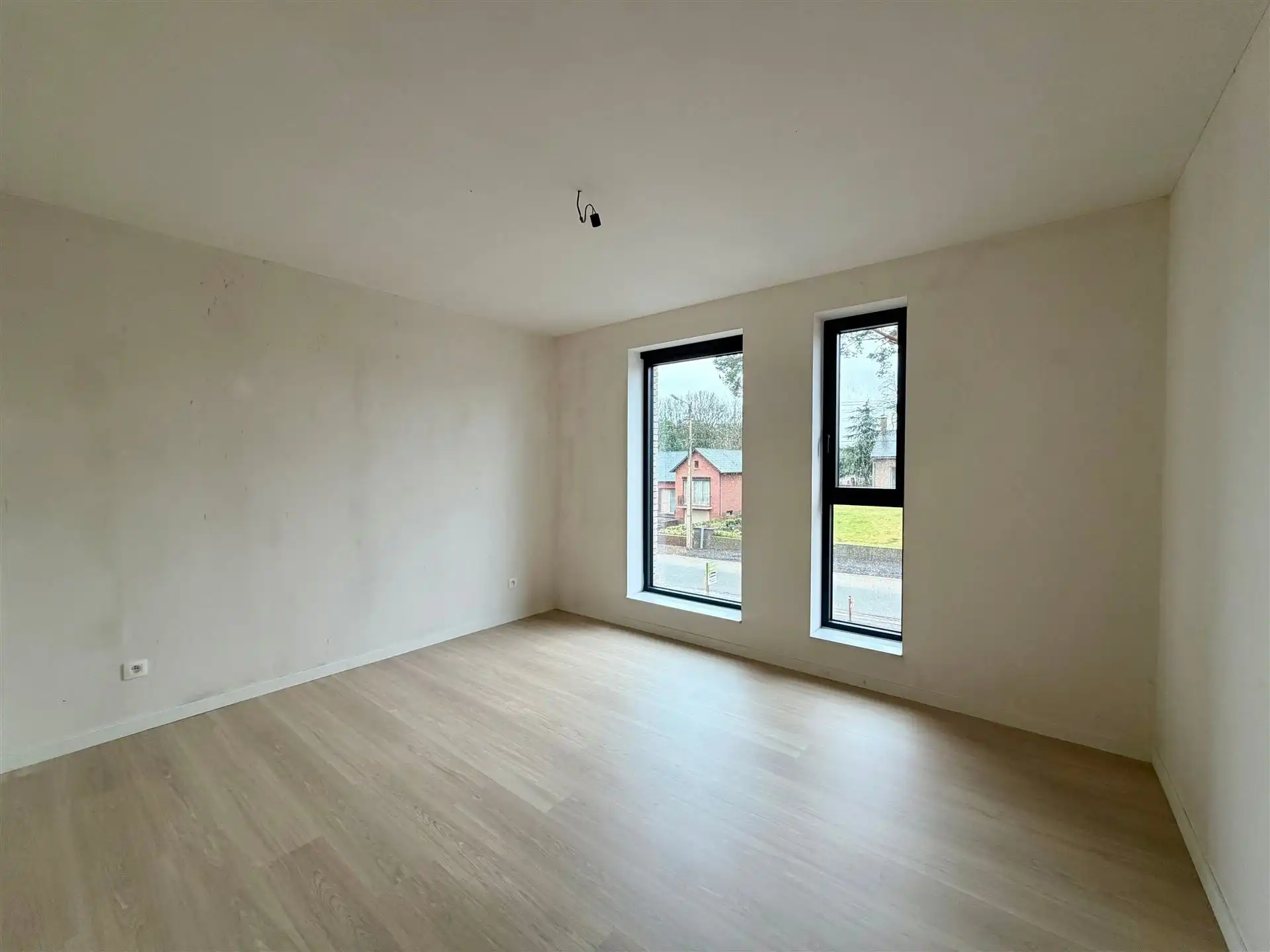 Nieuwbouwwoning - instapklaar, energiezuinig, prachtige ligging en 3 slaapkamers foto 11