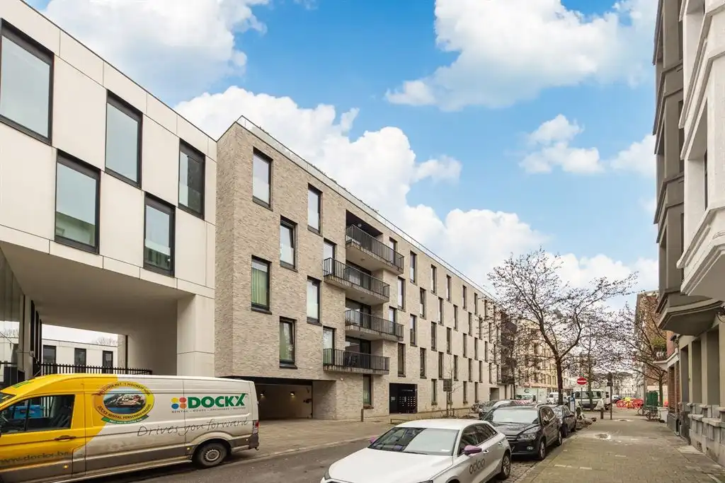 Superverzorgd appartement met terras foto 14