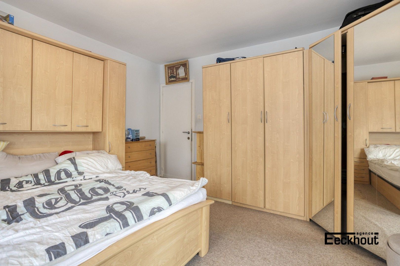 Ruime hoekwoning met 6 slaapkamers en met terras en aangebouwde garage foto 14