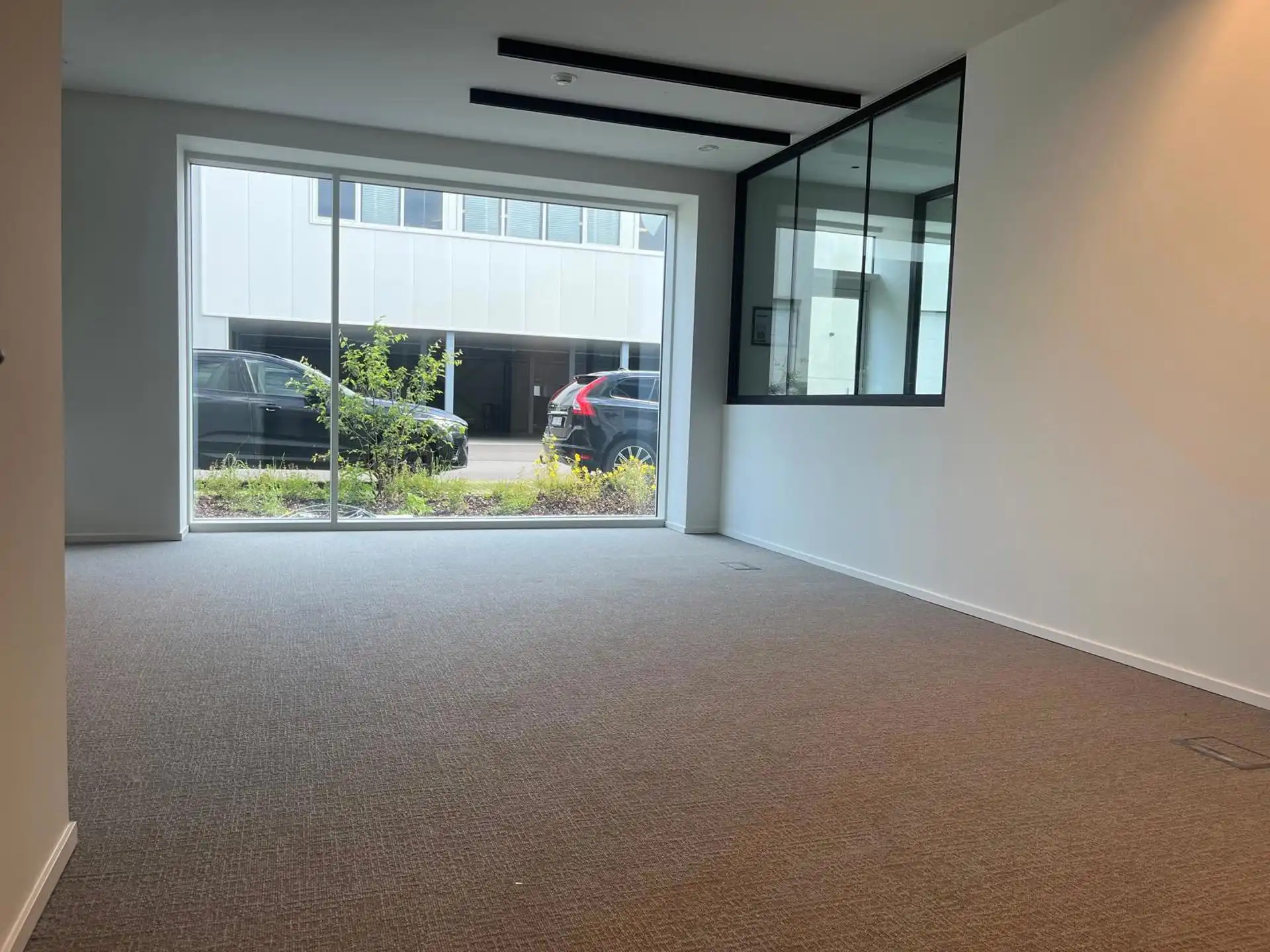 Duffel: Moderne kantoren van 560m² met 1.500m² magazijn foto 10