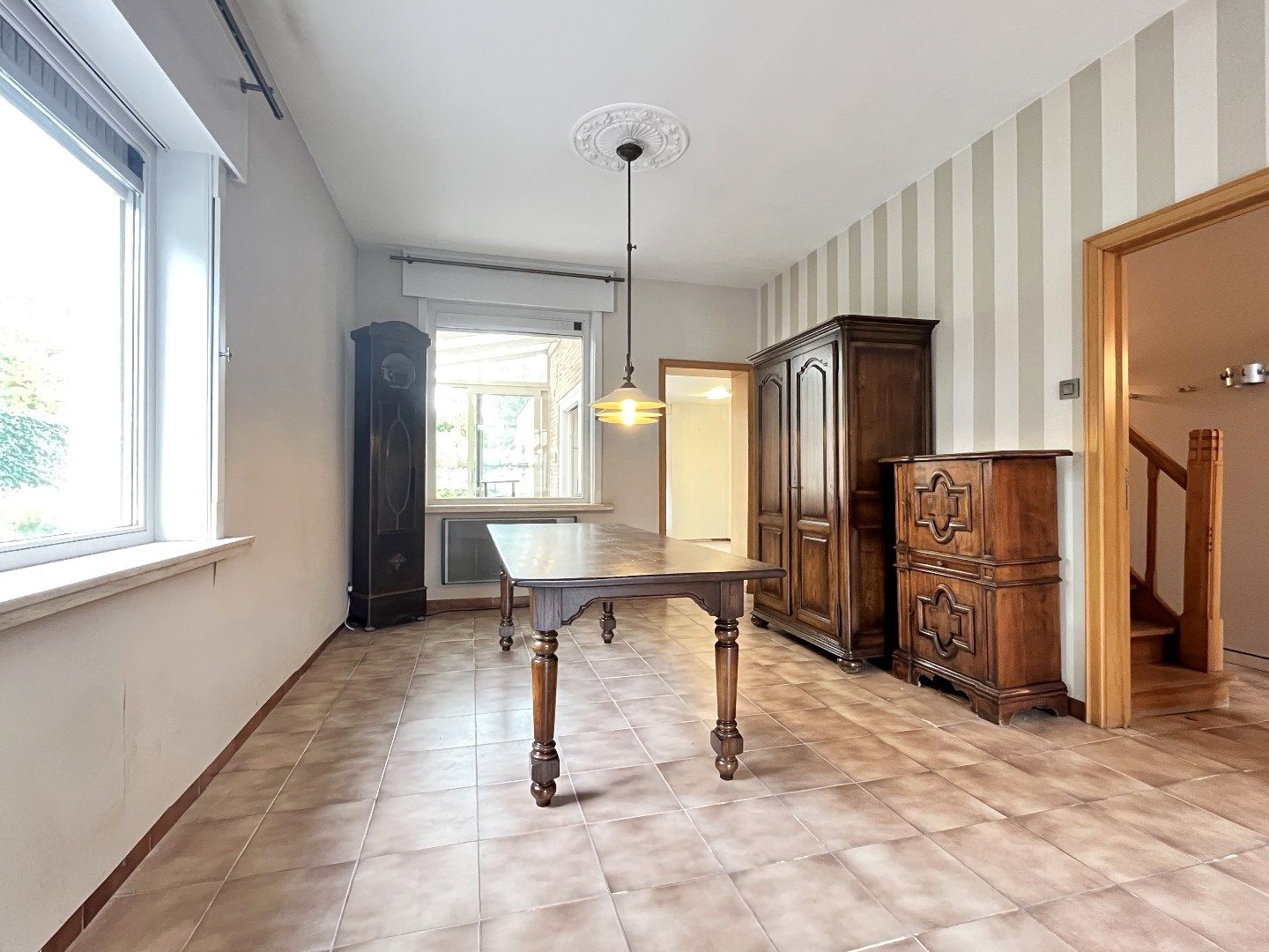 Halfopen 4-slpkr woning met tuin & garage foto 13