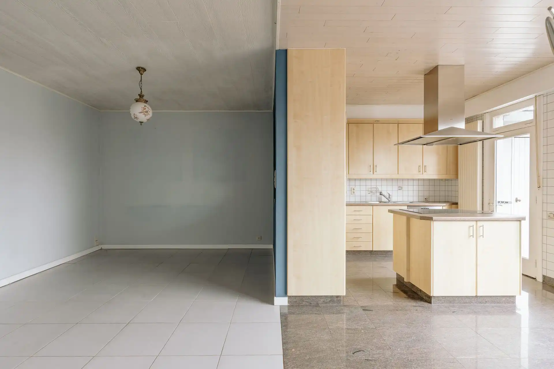 Karaktervolle bel-étage met grote tuin foto 6