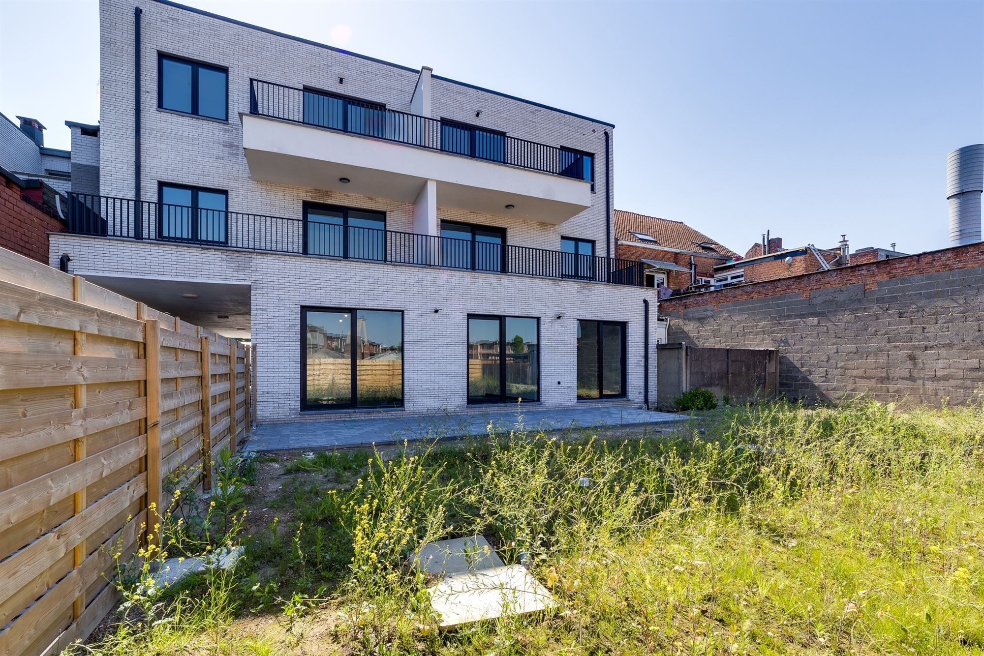 Gelijkvloers nieuwbouw appartement met 3 kamers en ruime tuin te Borsbeek foto 4