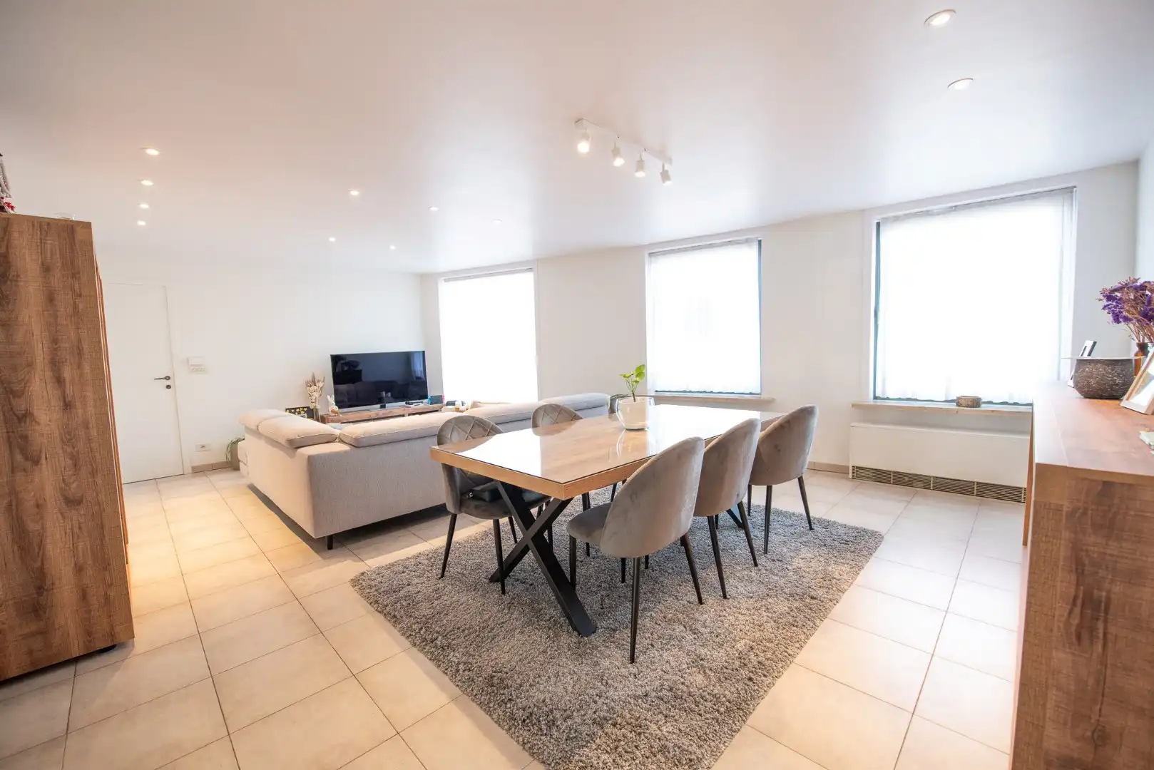 Ruim en verzorgd appartement in het centrum van Zulte! foto 4