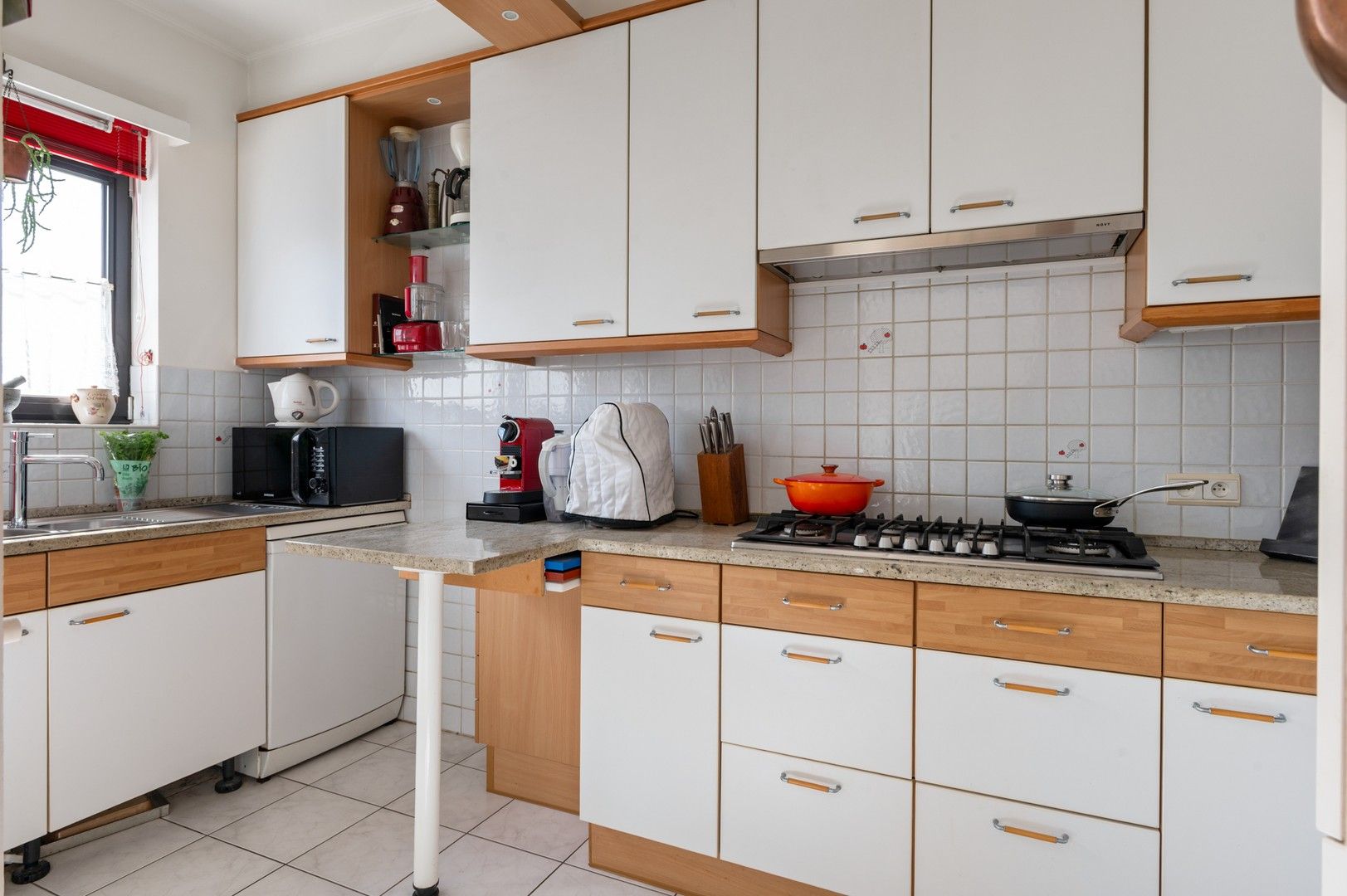 Ruim appartement met 3 slpk in rustige doodlopende woonwijk foto 5