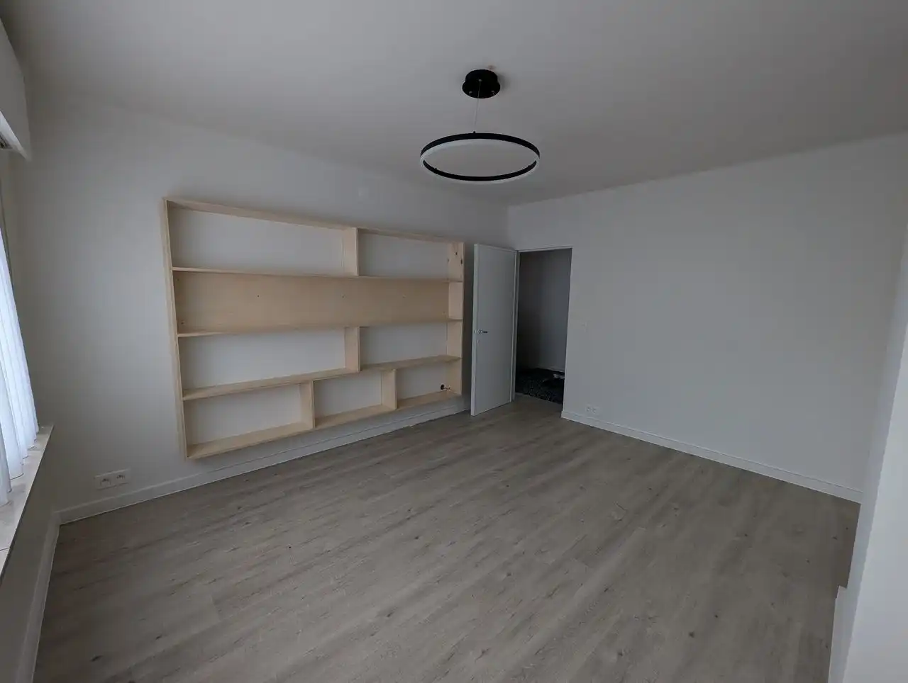 Ruime gerenoveerde woning met 3 slpks, gelegen op wandelafstand van het centrum !  foto 12