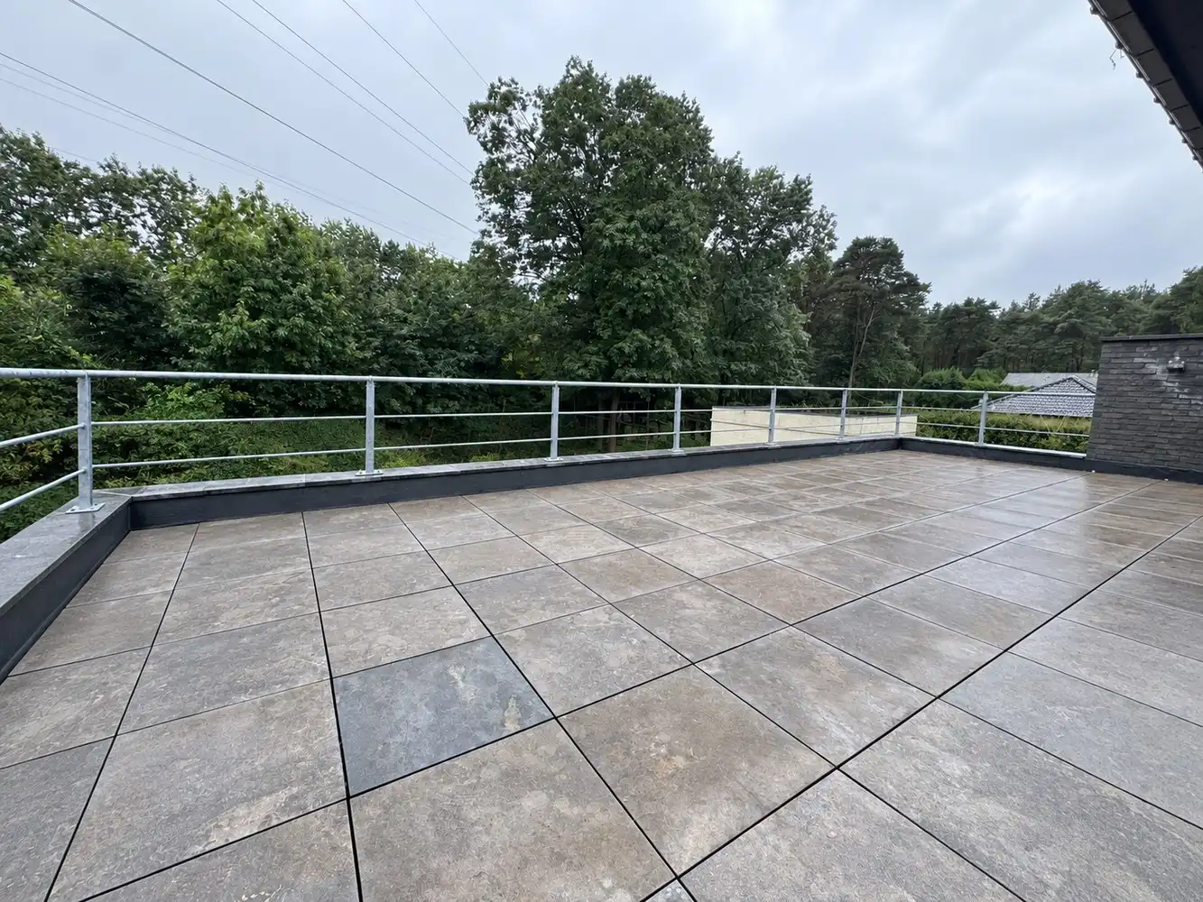 Verrassend ruim wonen met drie slaapkamers, hobbyruimte, garage én een heerlijk terras foto 16