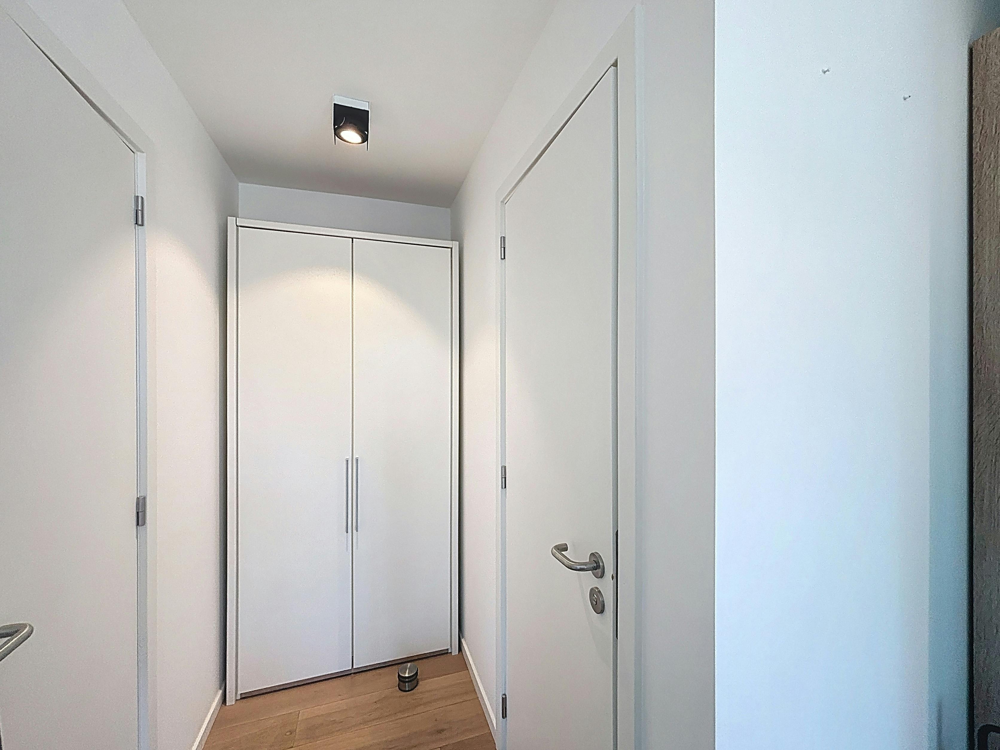 Brussel, Gemeubeld appartement -terras 30m²- pkg foto 20