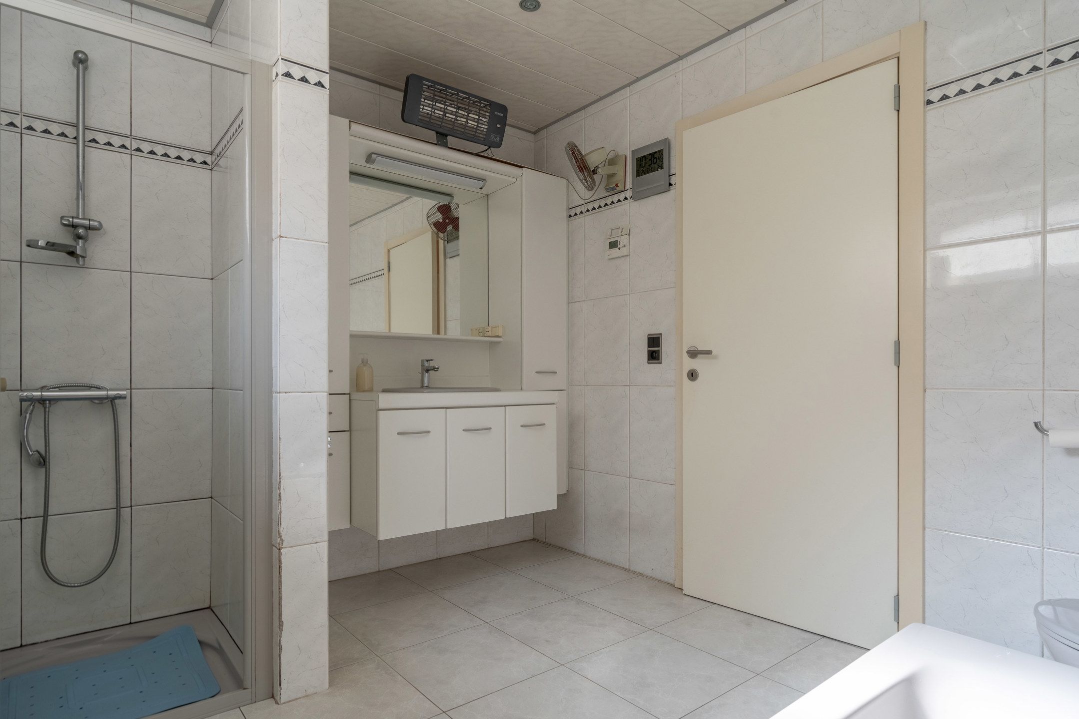 Ruime woning met 4 slpks op mooi zuidperceel van 1.041 m²  foto 20