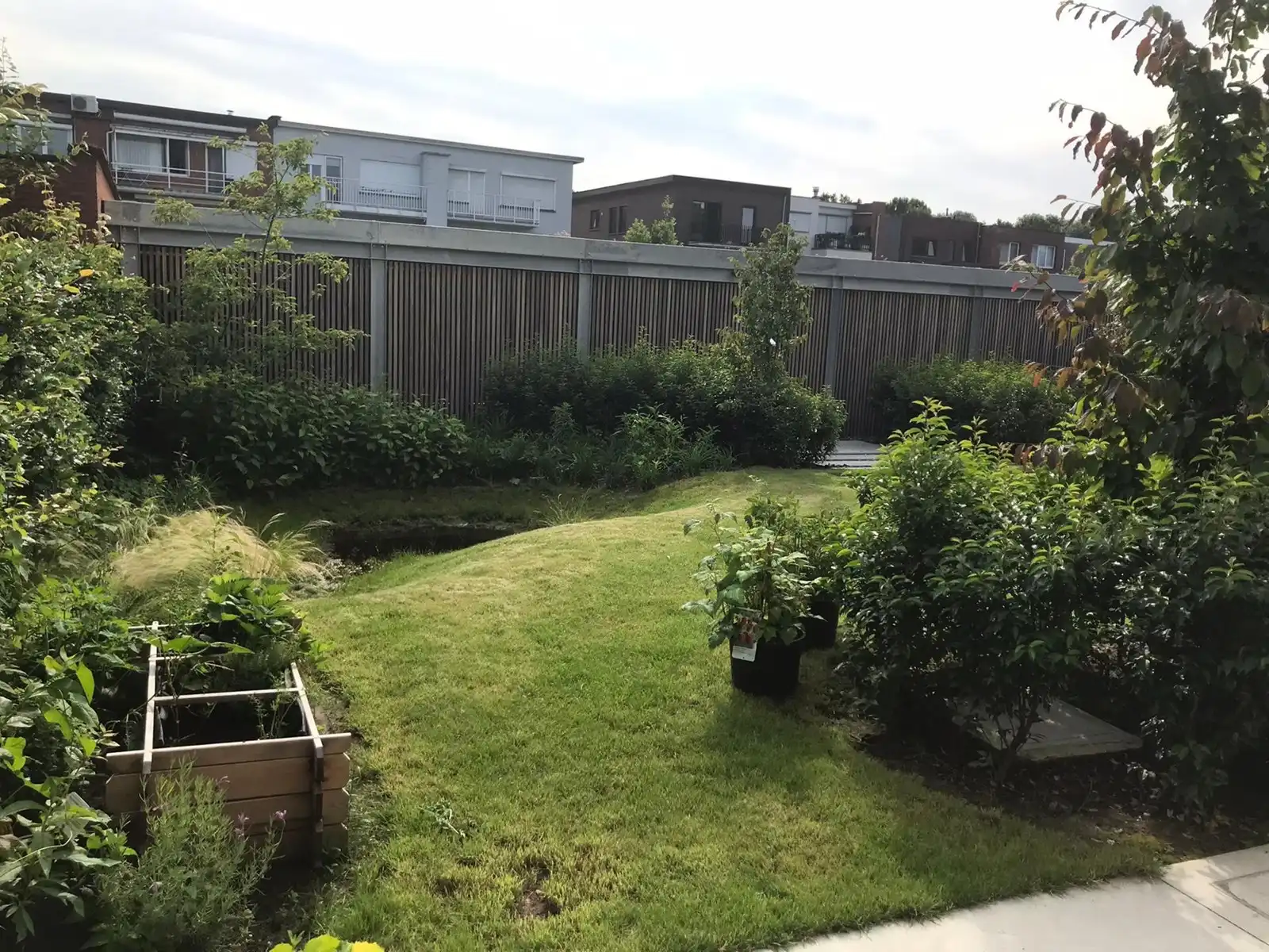 Hippe, gemeubelde studio op toplocatie in Wilrijk foto 7