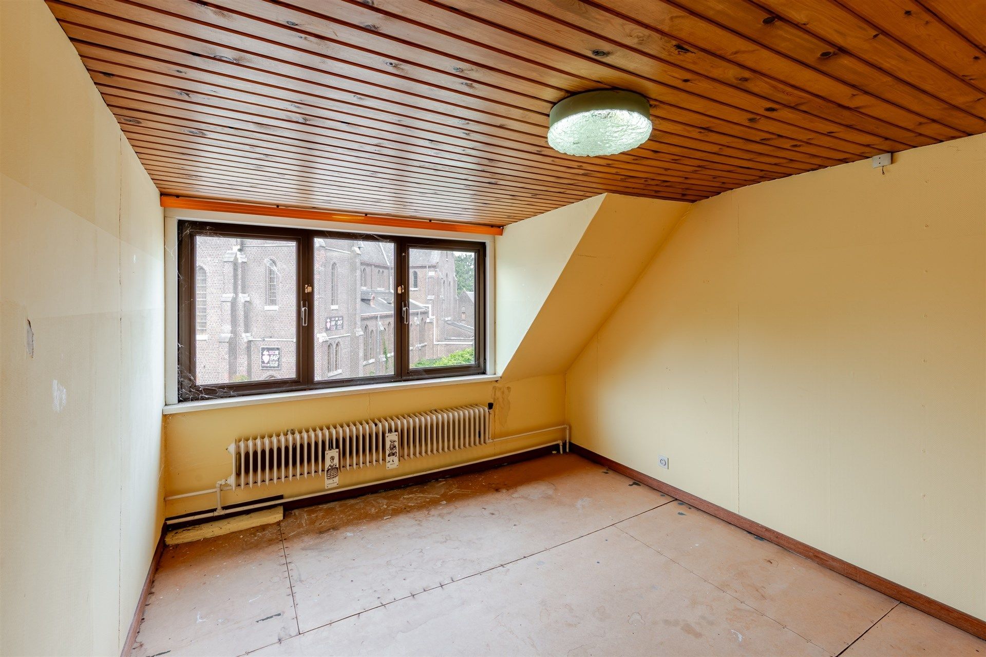 Op te frissen woning met 4 slks en tuin foto 18
