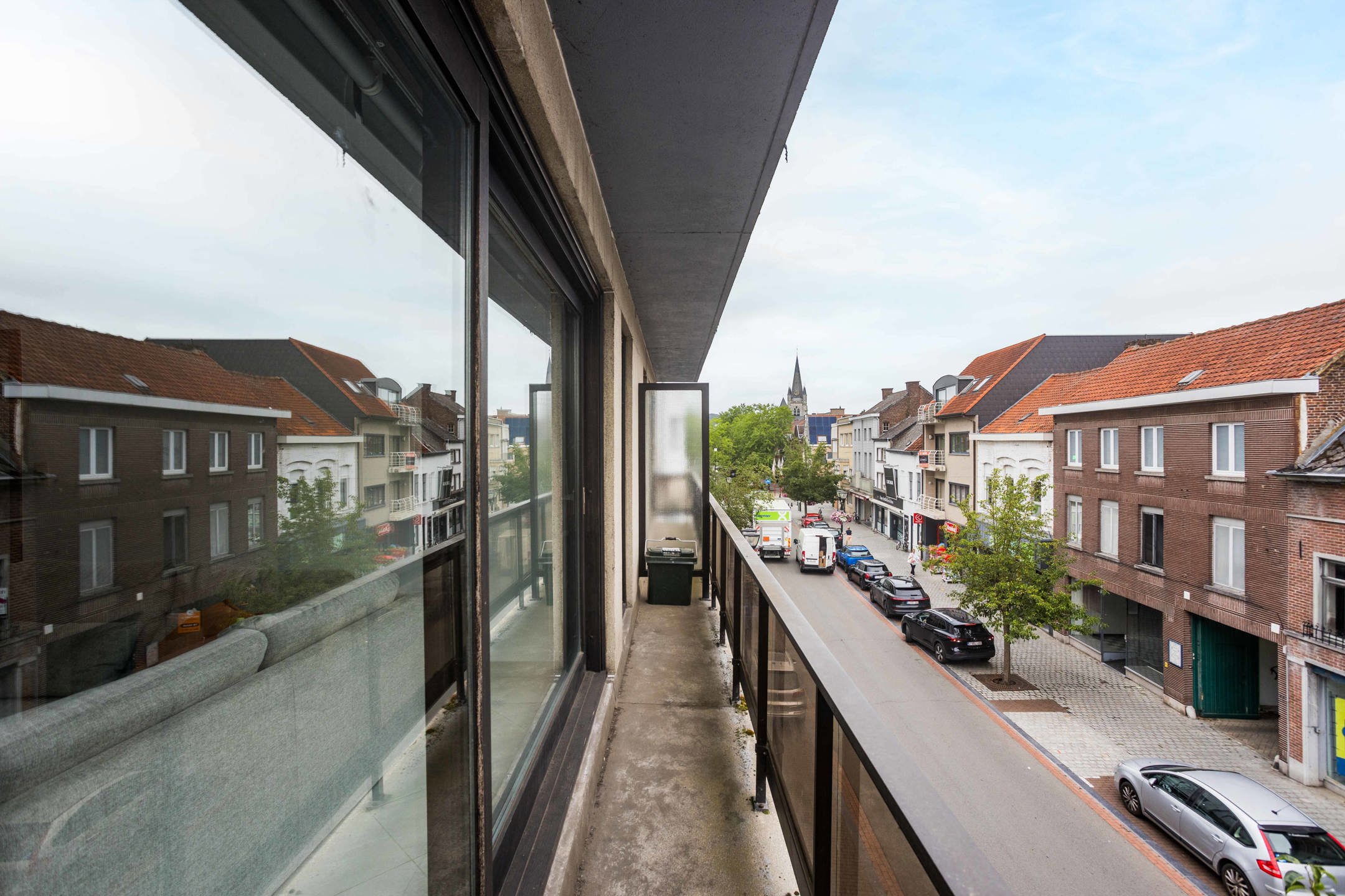 Ruim appartement met 2 slaapkamers pal in het centrum foto 16
