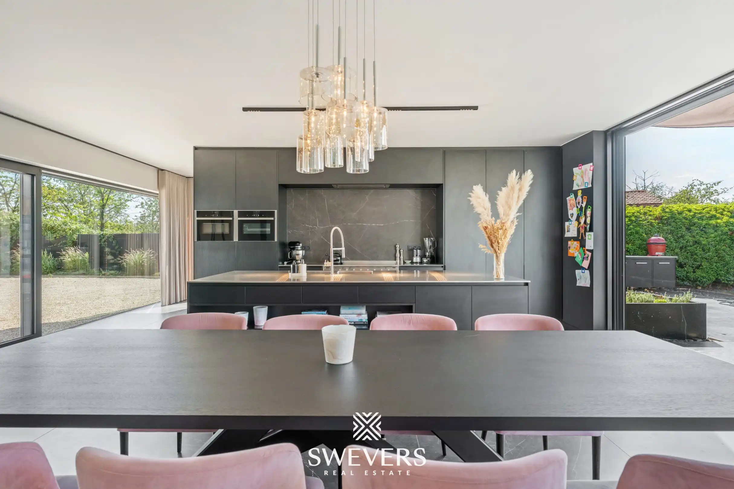 Karaktervolle villa met luxueuze afwerking en zicht op groen te Sint-Truiden foto 8