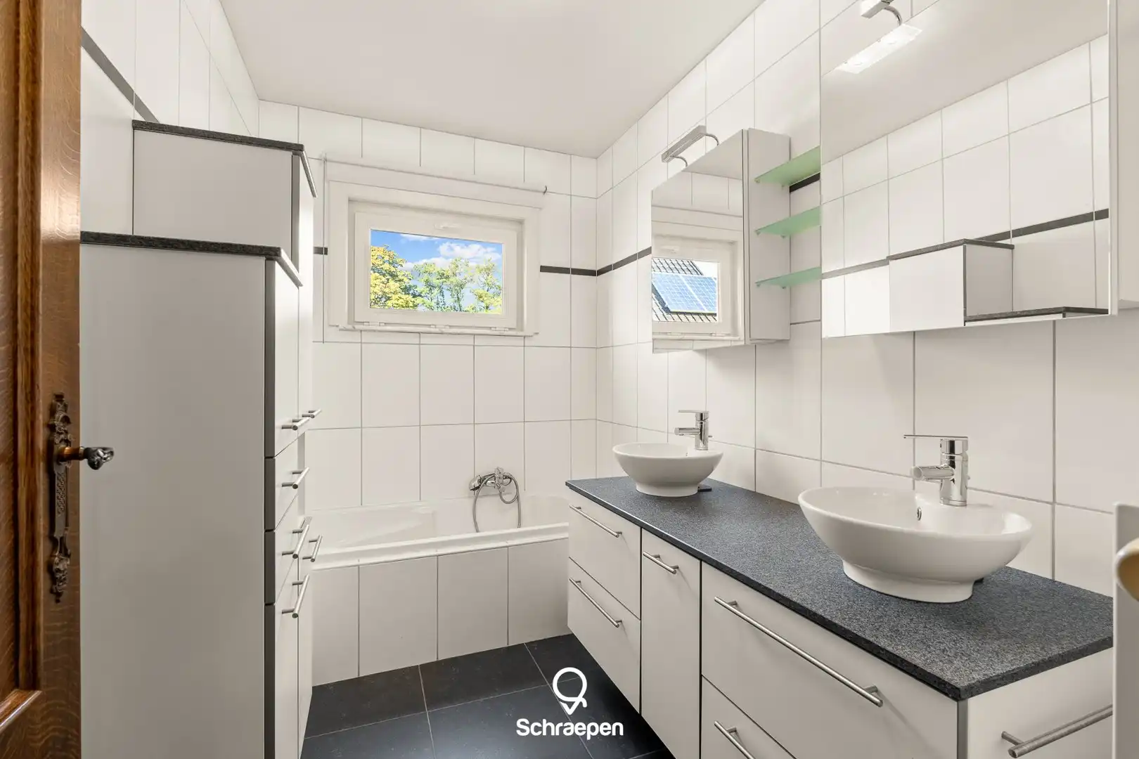 Ruime gelijkvloerse woning (232 m²) op breed perceel van 9 are op Ten Eikenen! foto 14