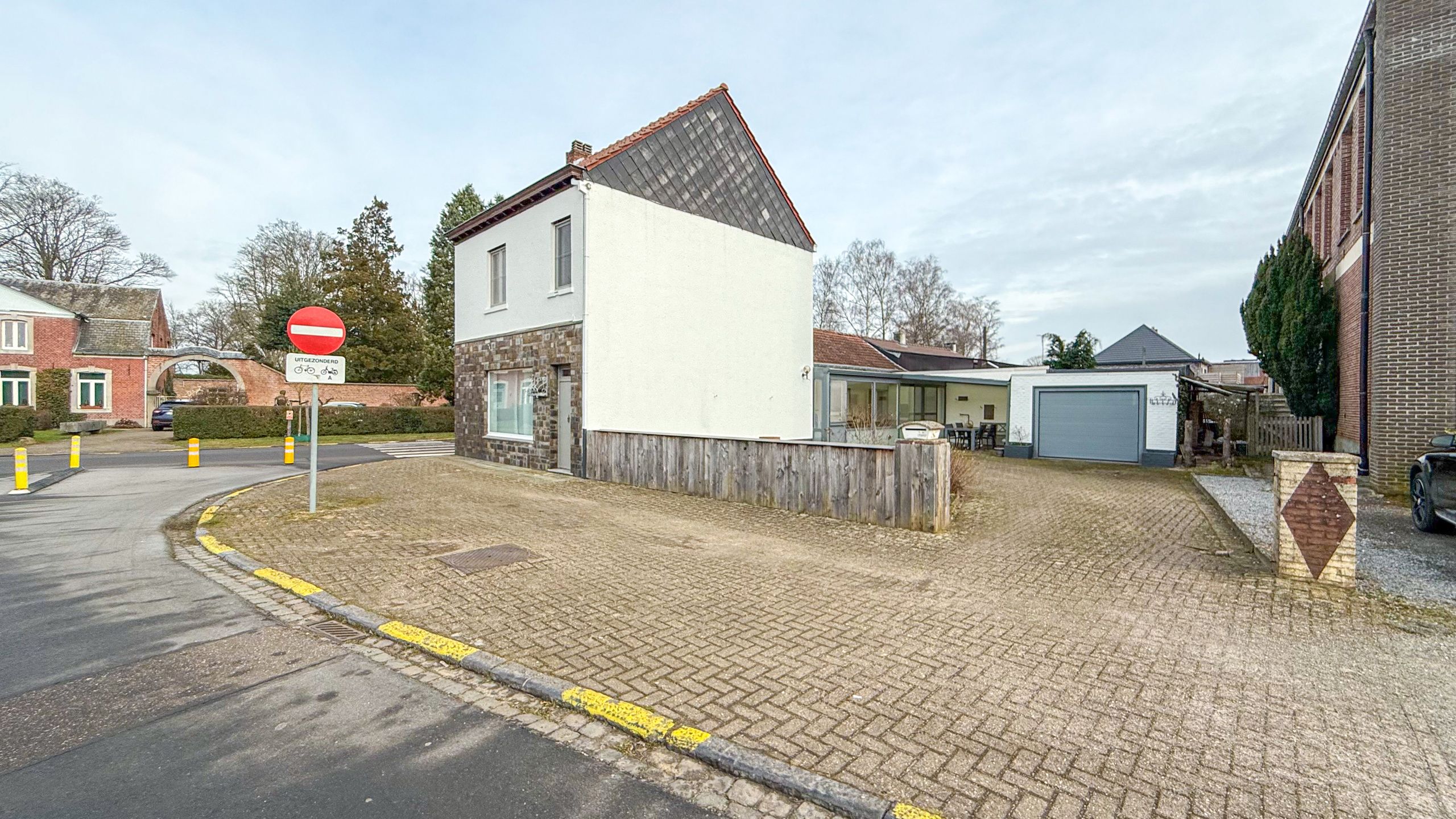 Rustig gelegen woning met 3 slpks in het hart van Koersel! foto 29