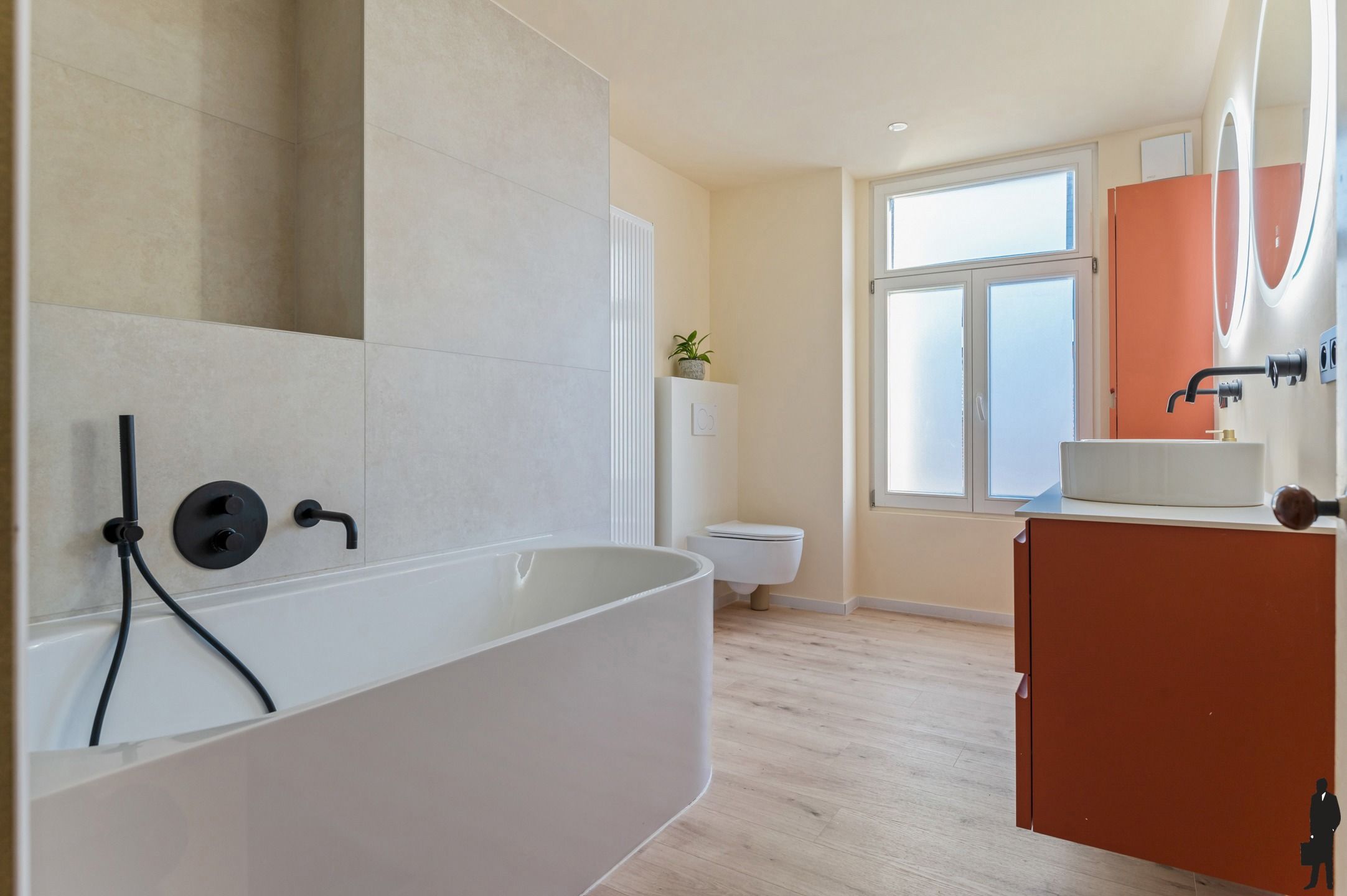 Gerenoveerde herenwoning met 3 slpks, 2 badks en ZW tuin foto 20