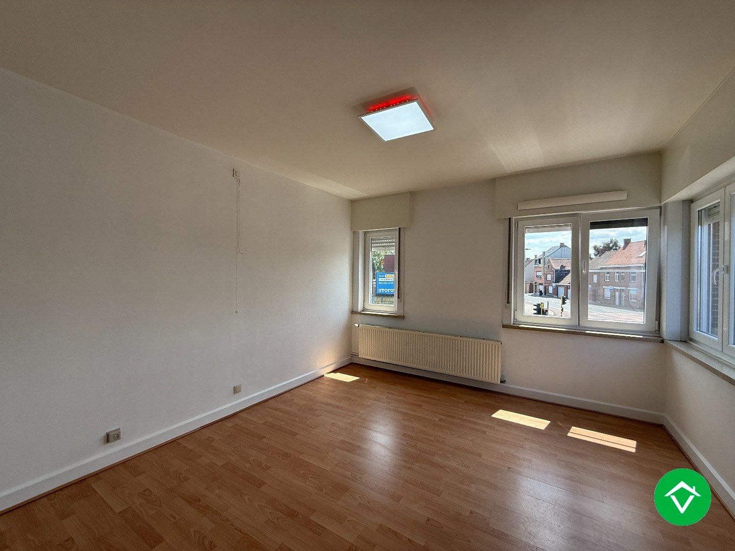Woning met 4 slaapkamers, garage en tuin te Roeselare foto 20