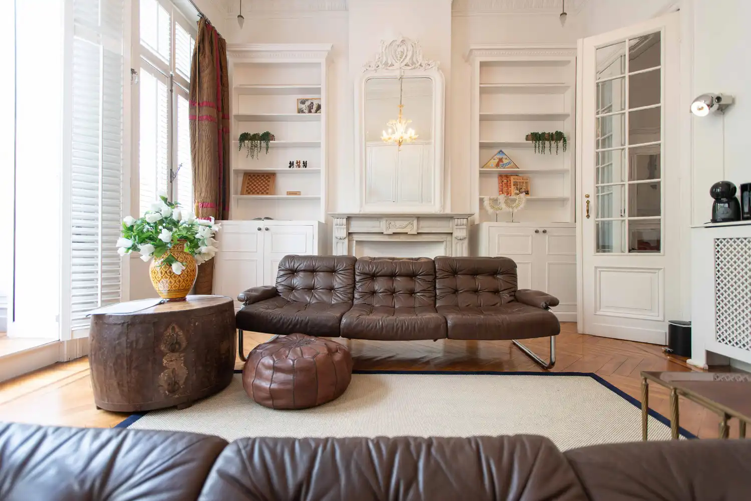 Vergund guesthouse op toplocatie Antwerpen-Zuid – 4 luxueuze suites, dubbele garage en sterk exploitatiepotentieel foto 2