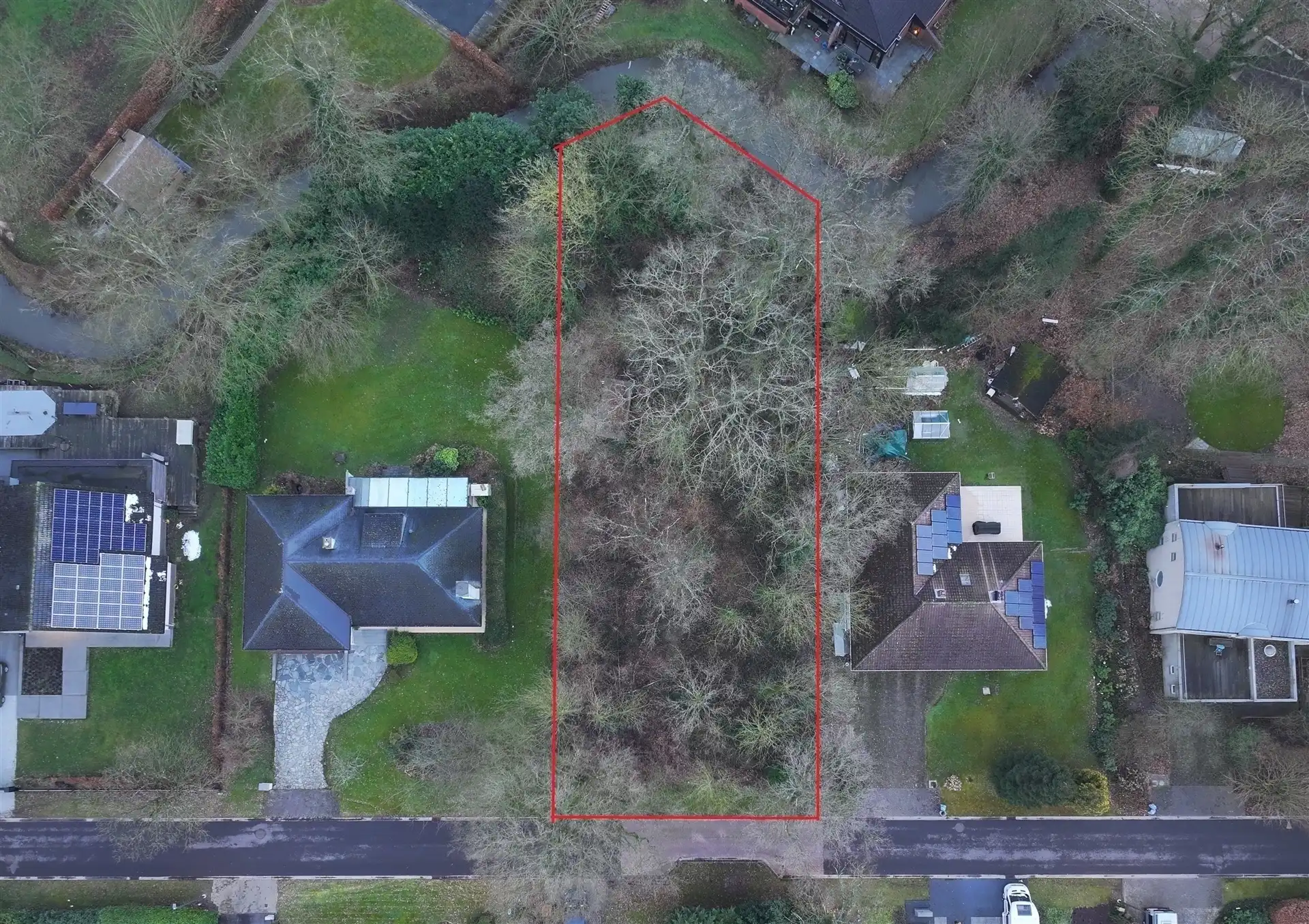 Bouwgrond O.B. van 1406m² op toplocatie foto 2