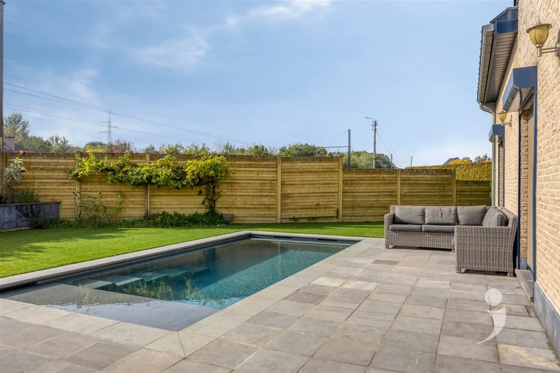 Prachtige villa met hoogwaardige afwerking foto 48