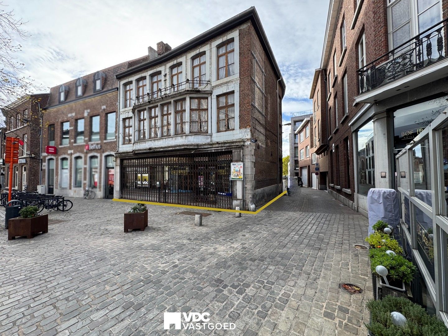 Twee panden ter hoogte van de Grote Markt van Tongeren