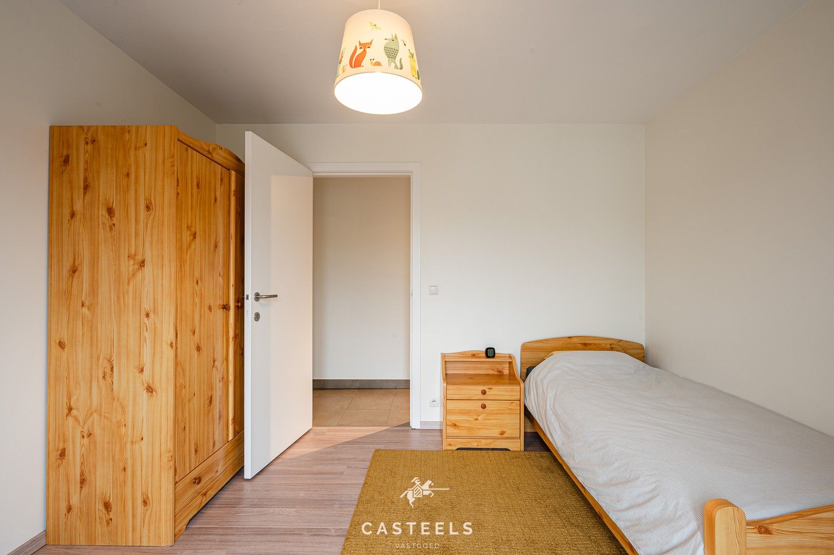 Lichtrijk en instapklaar appartement met garage te koop foto 14