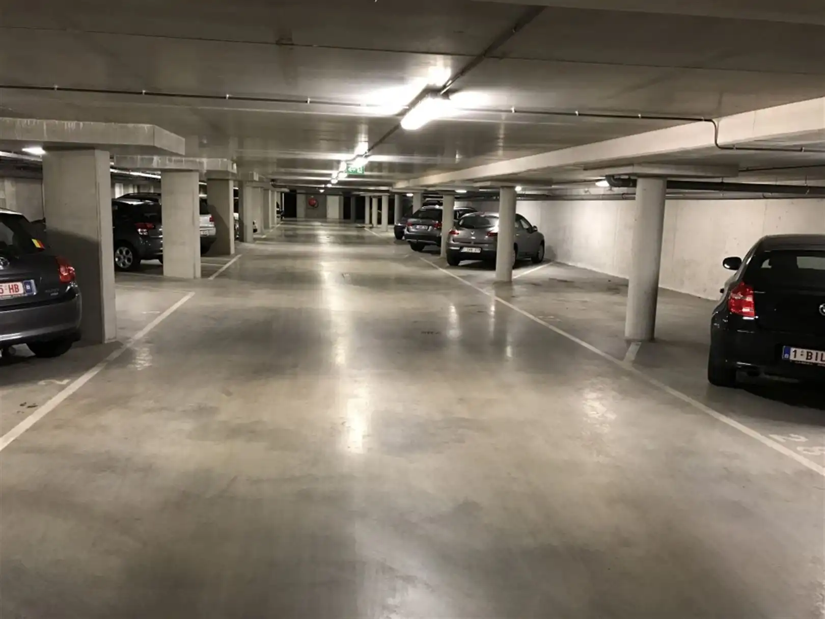 Parking/Garagebox foto 3