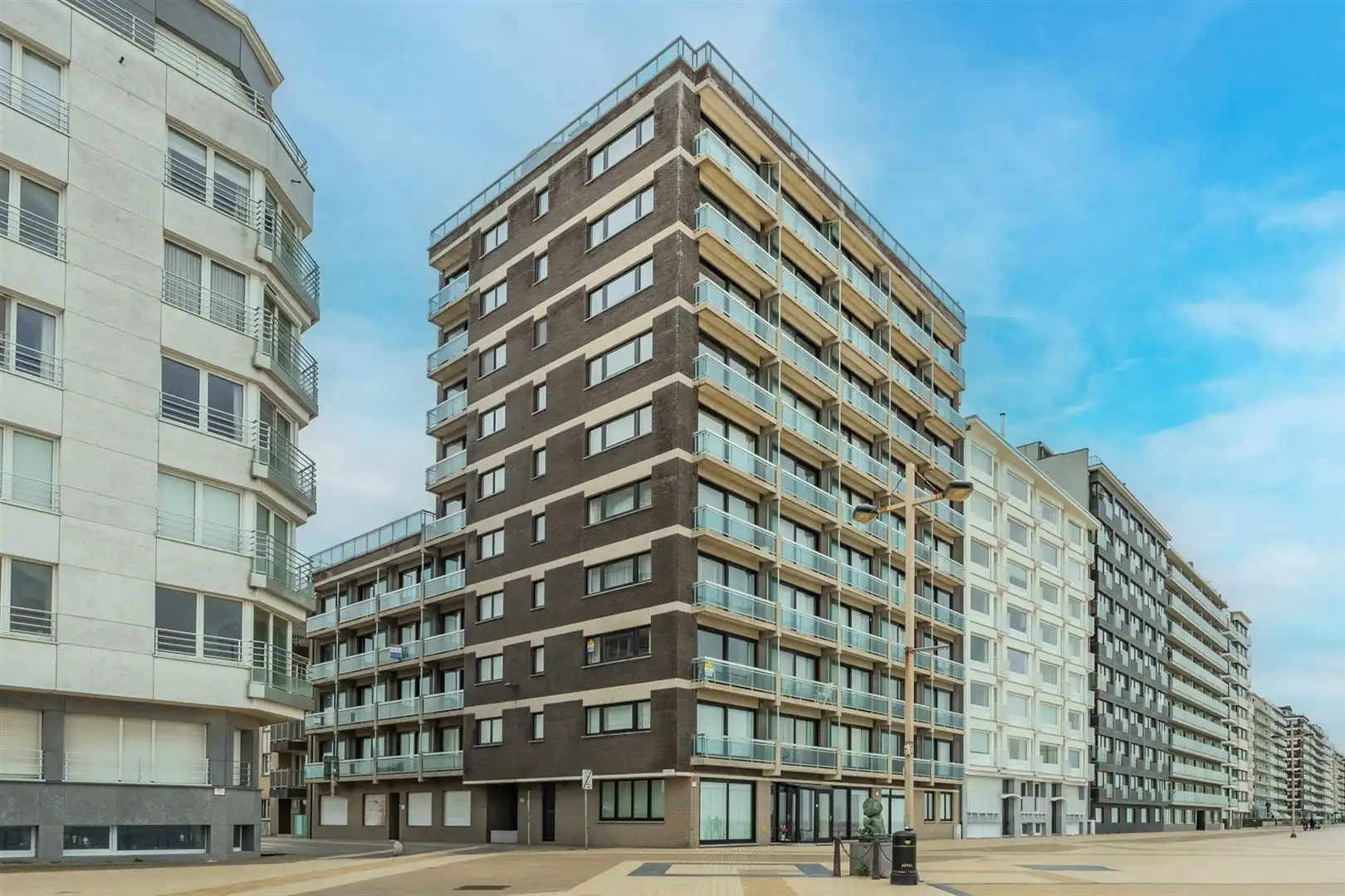 verzorgd appartement met lateraal zeezicht in residentie Falcon foto {{pictureIndex}}