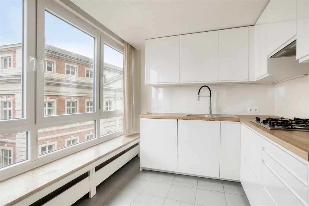 Gerenoveerd appartement op TOP locatie in Leuven foto 8