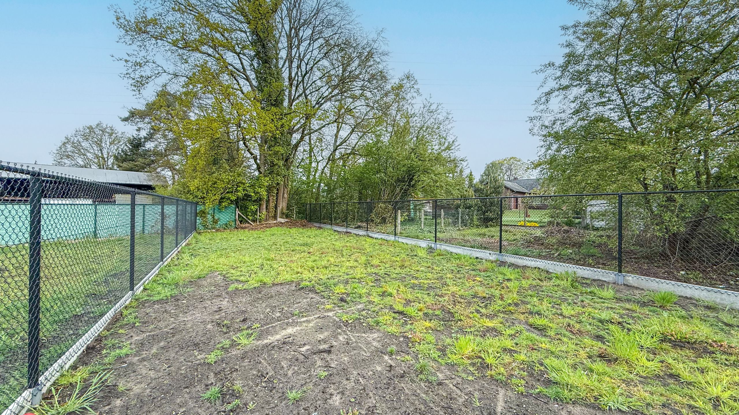 Nieuwbouwwoning (casco+) met 3 slpkms, terras en ruime tuin! foto 31