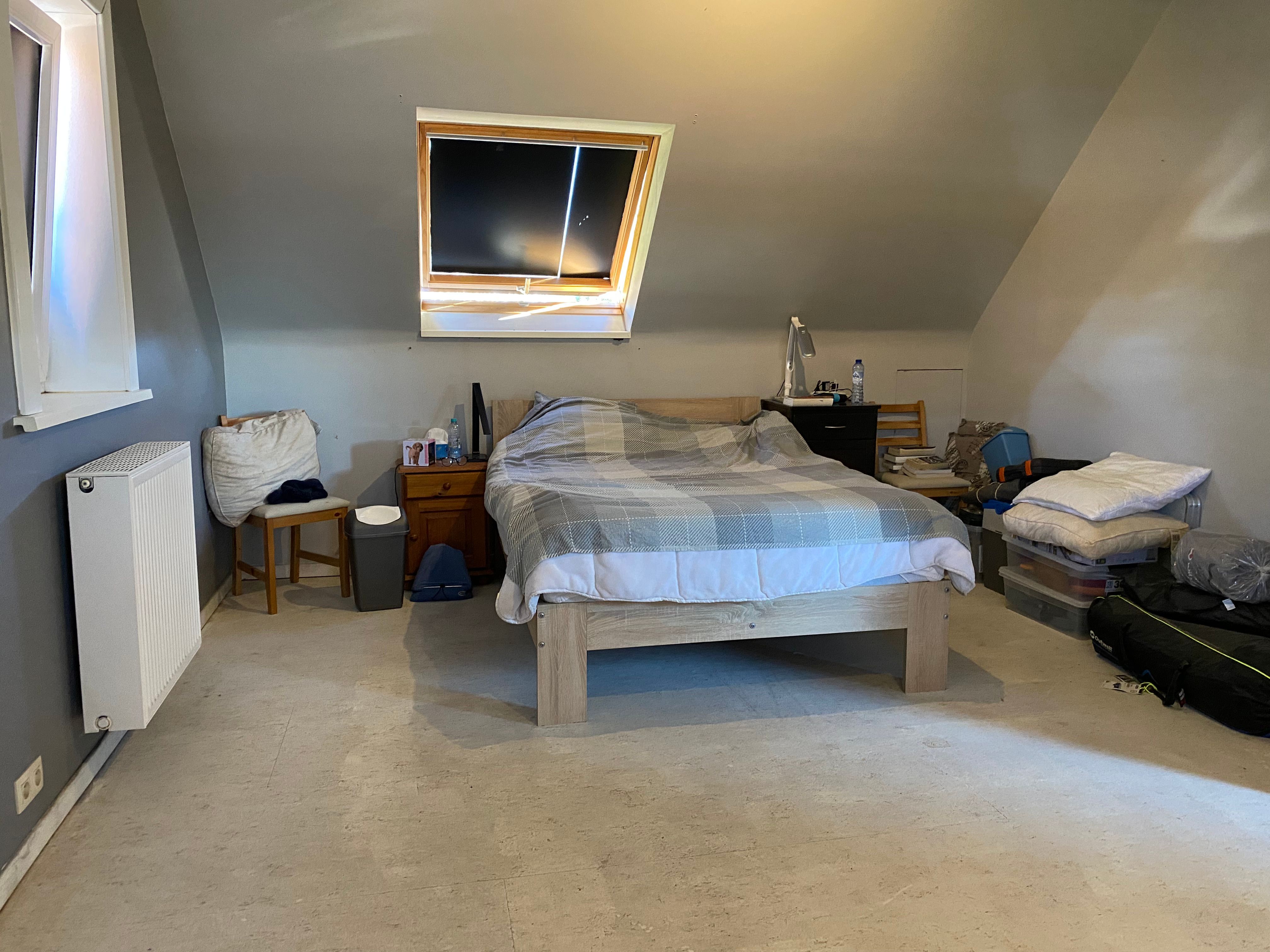 Woning met karakter te koop op een uitgestrekt perceel van 3.264m² foto 11