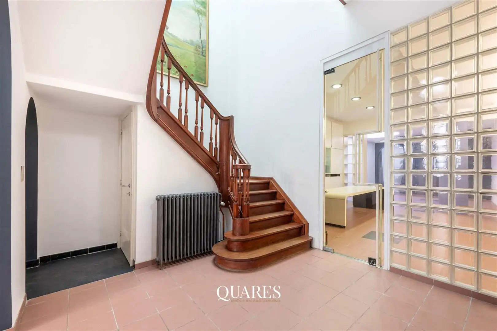 Herenhuis met zuidgerichte tuin en terras in het historisch centrum foto 26