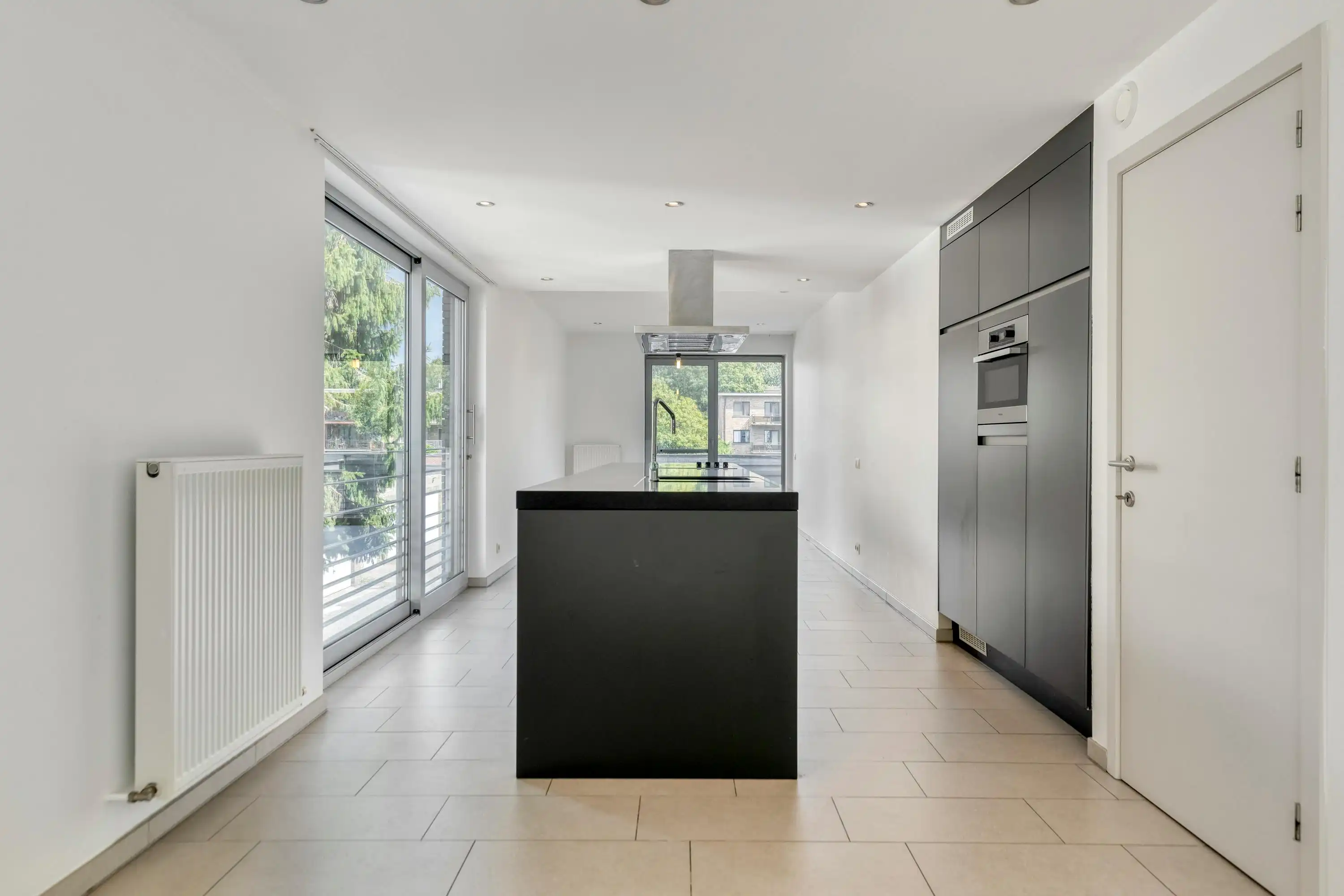 Ruim appartement met 2 slpk en garage te koop in Brasschaat foto 9