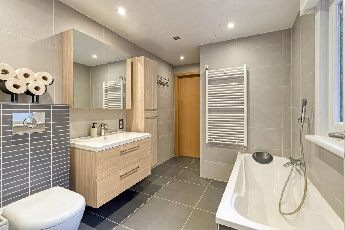 Ideale starterswoning met tuin en garage in Aalter foto 9