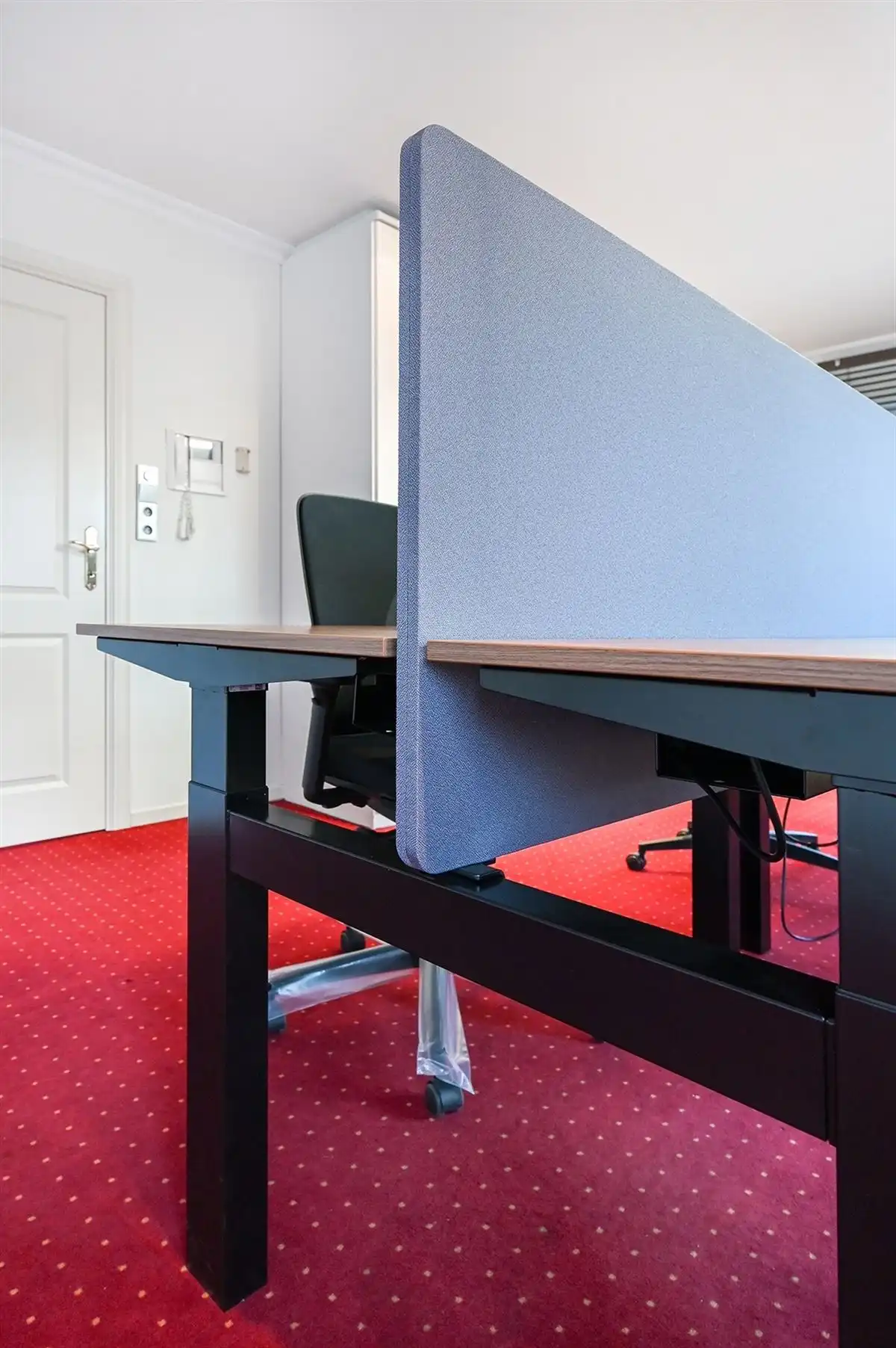 Gemeubelde kantoorruimte all in foto 8