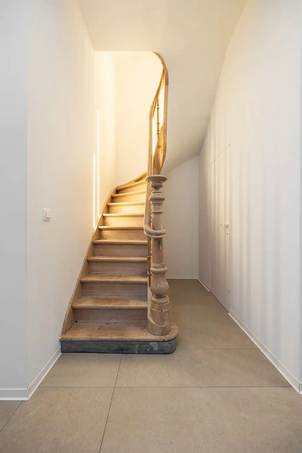 Stijlvol gerenoveerd herenhuis (EPC A) met parkeermogelijkheid foto 10