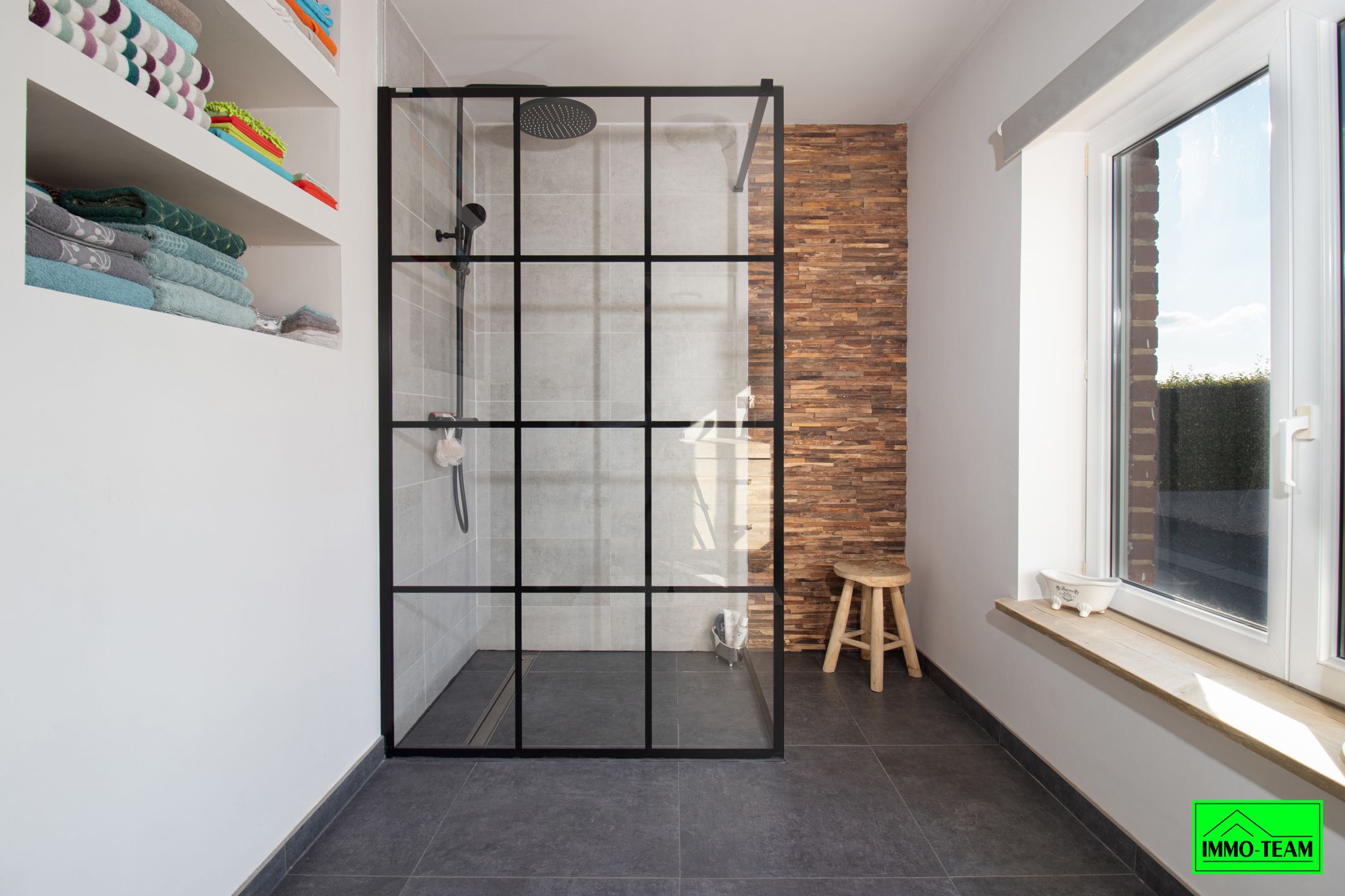 Prachtig gerenoveerde woning met heel wat potentieel foto 11